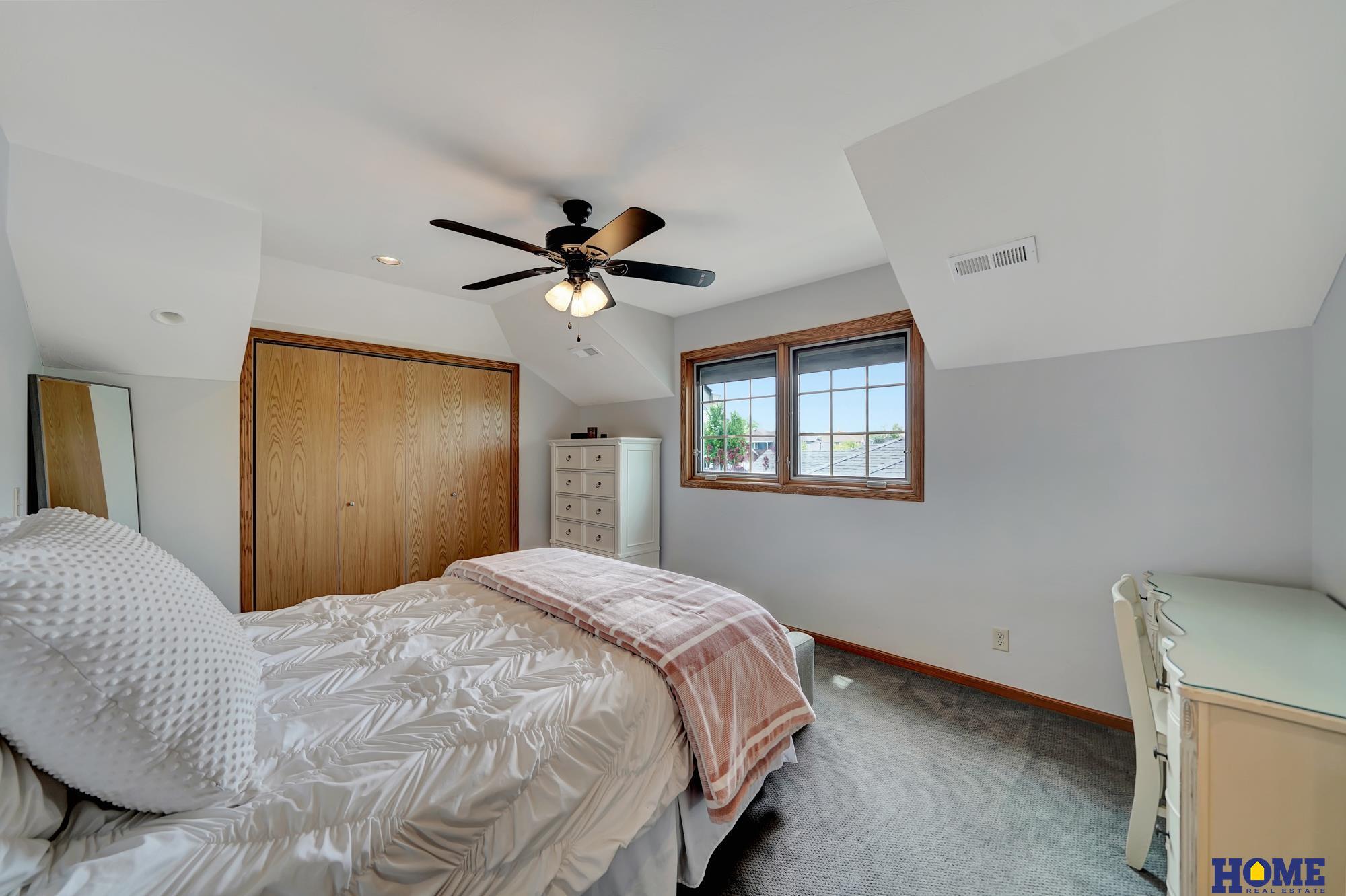 6233 Blackstone Road