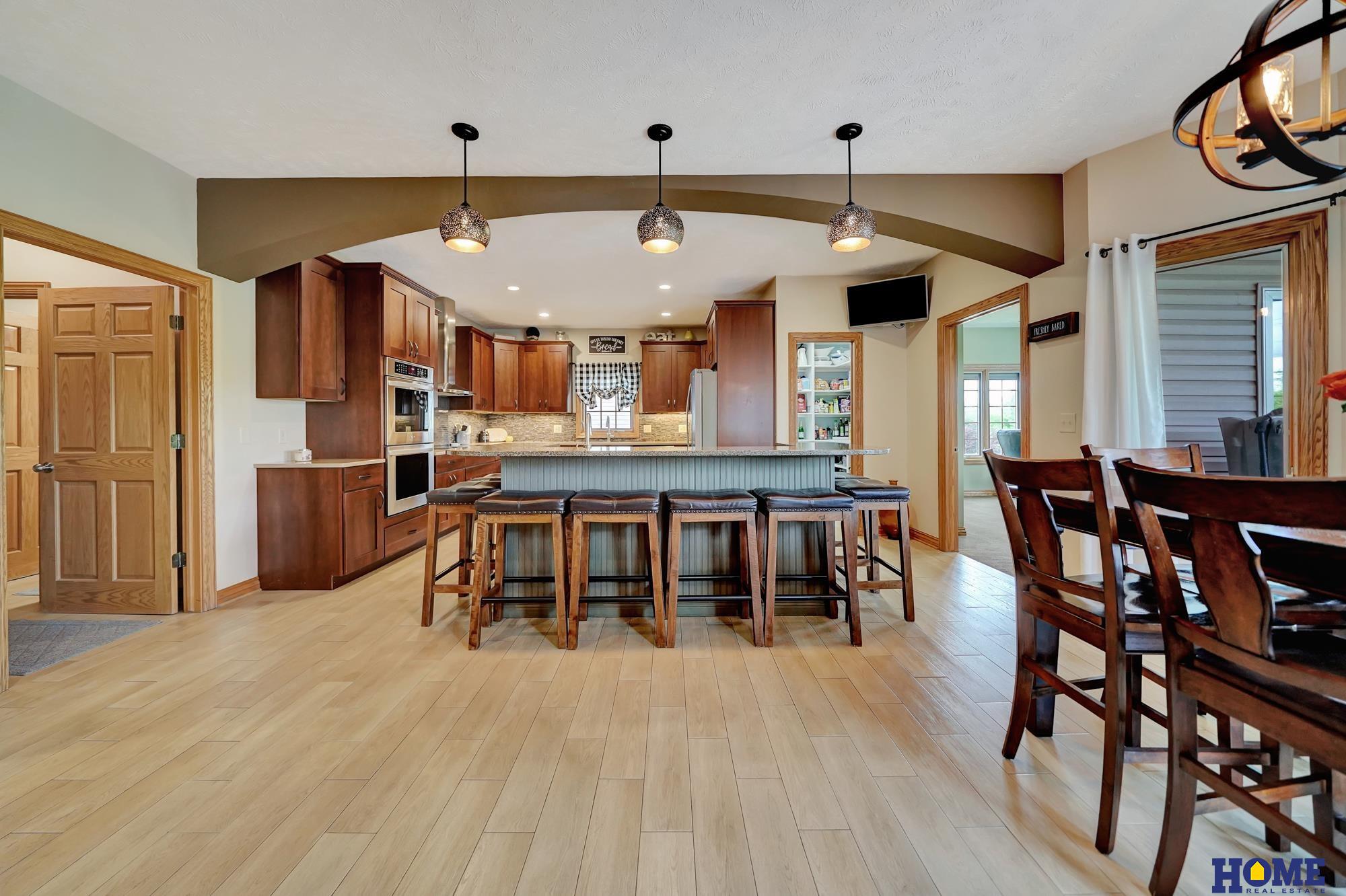 6233 Blackstone Road