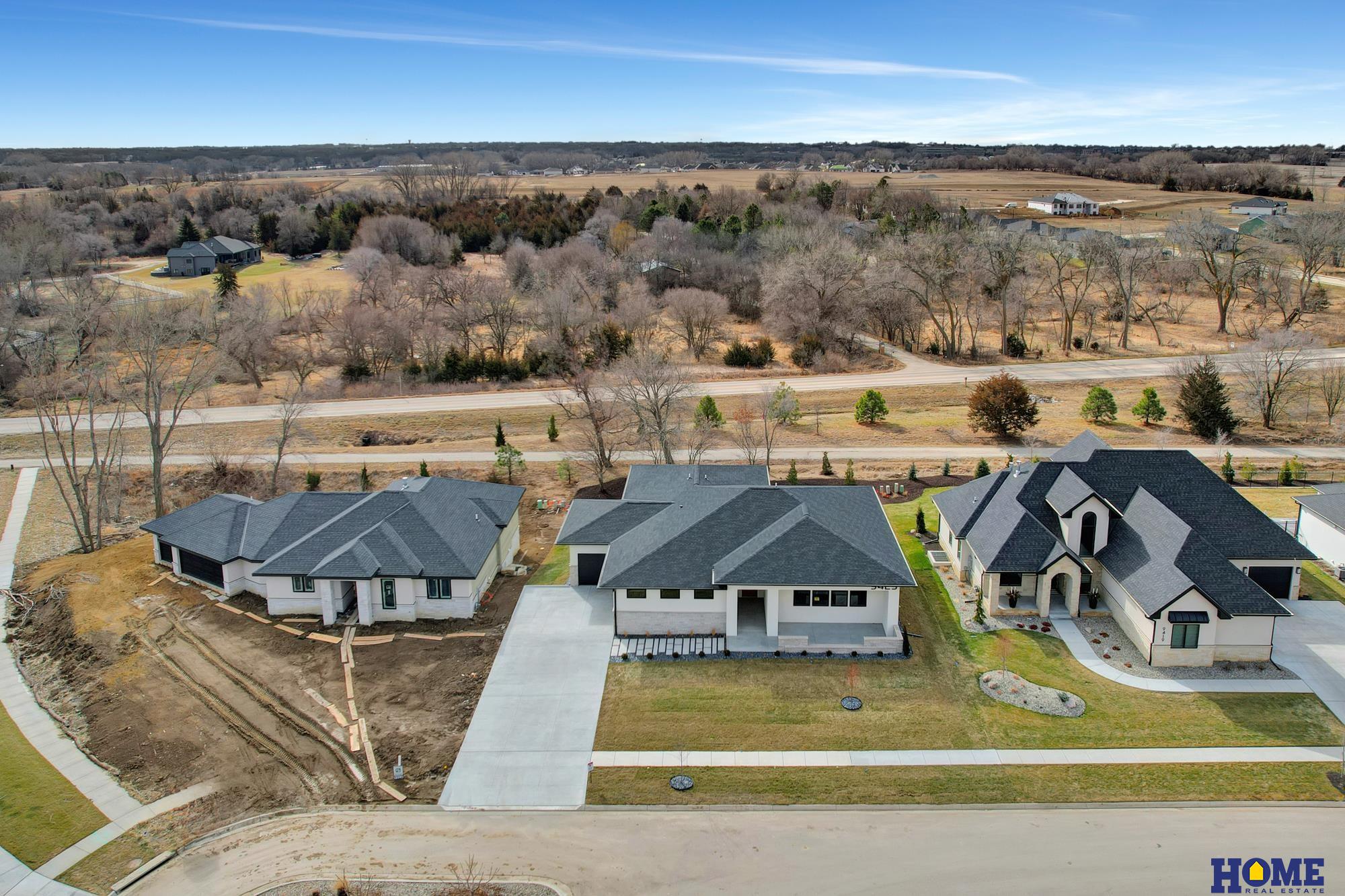 9429 Hillcrest Trail