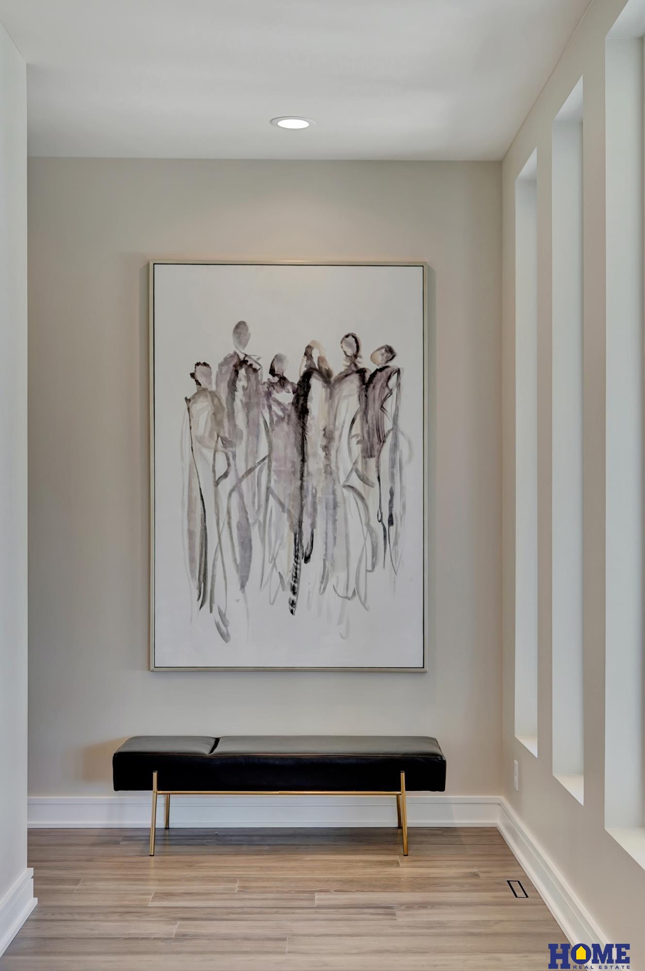 9429 Hillcrest Trail