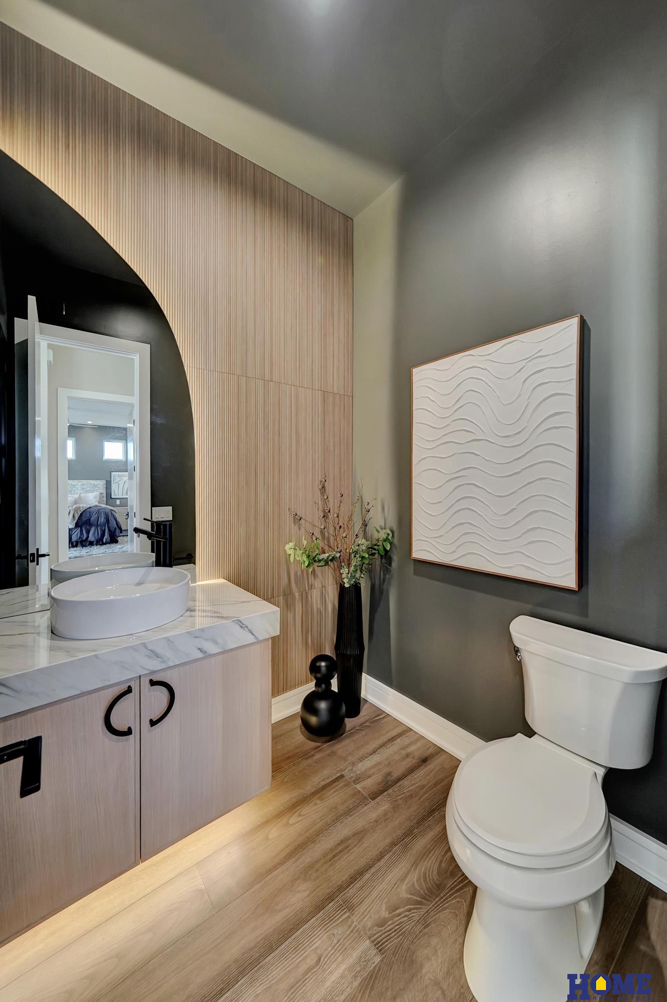 9429 Hillcrest Trail