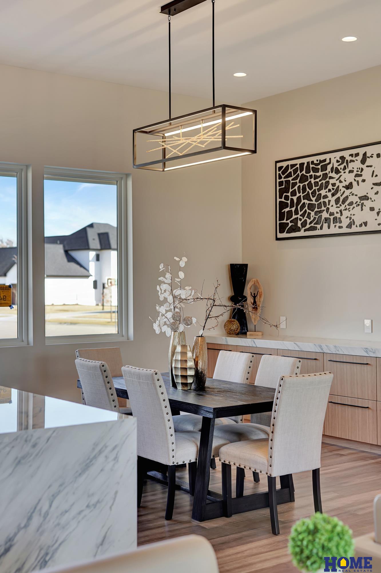 9429 Hillcrest Trail