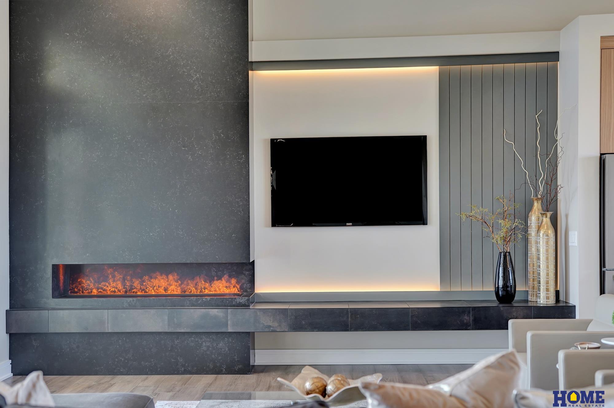 9429 Hillcrest Trail