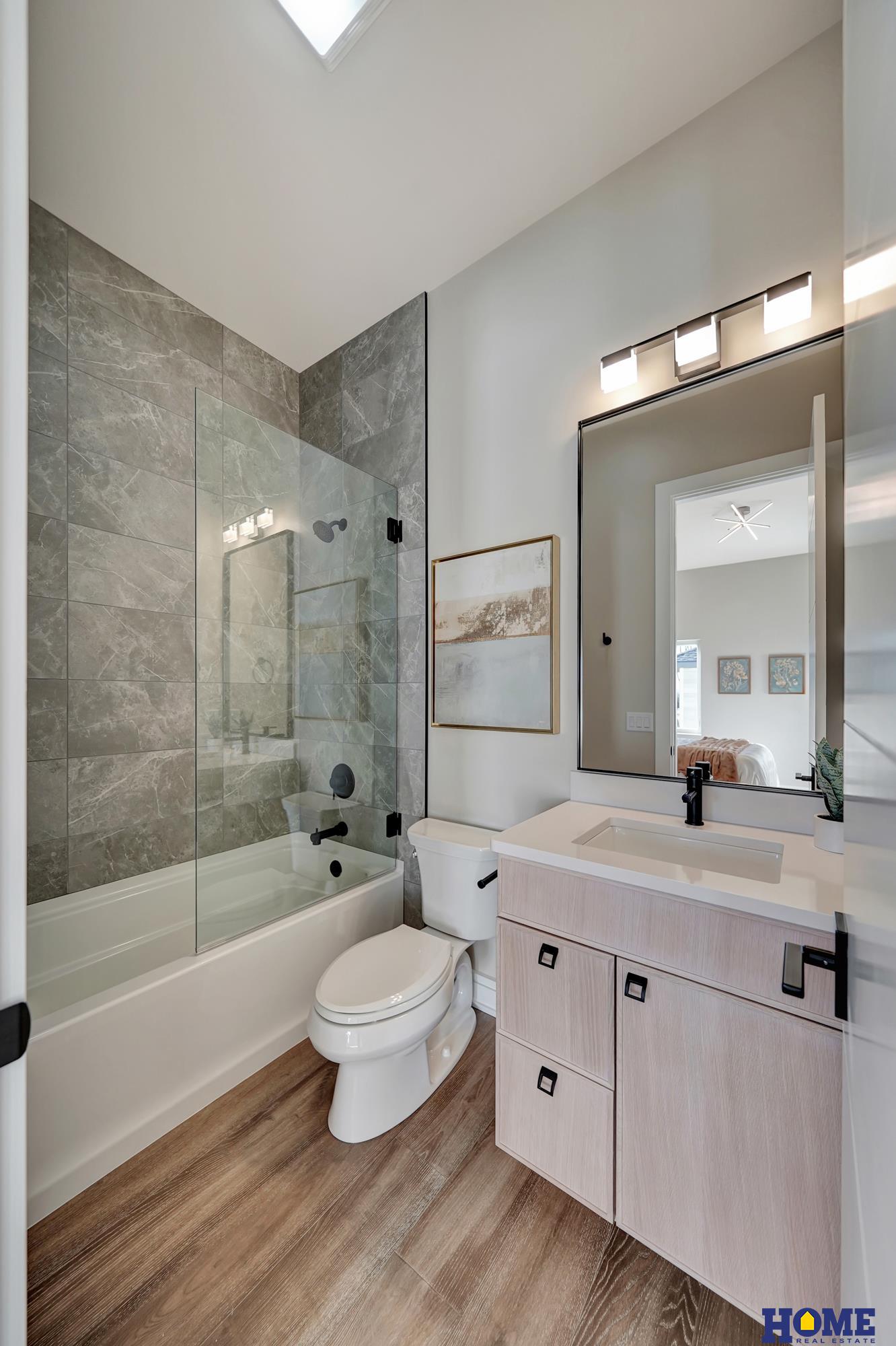 9429 Hillcrest Trail