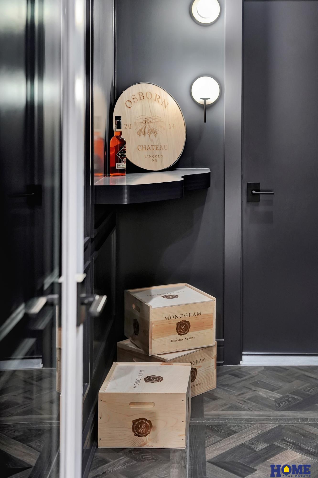 9429 Hillcrest Trail