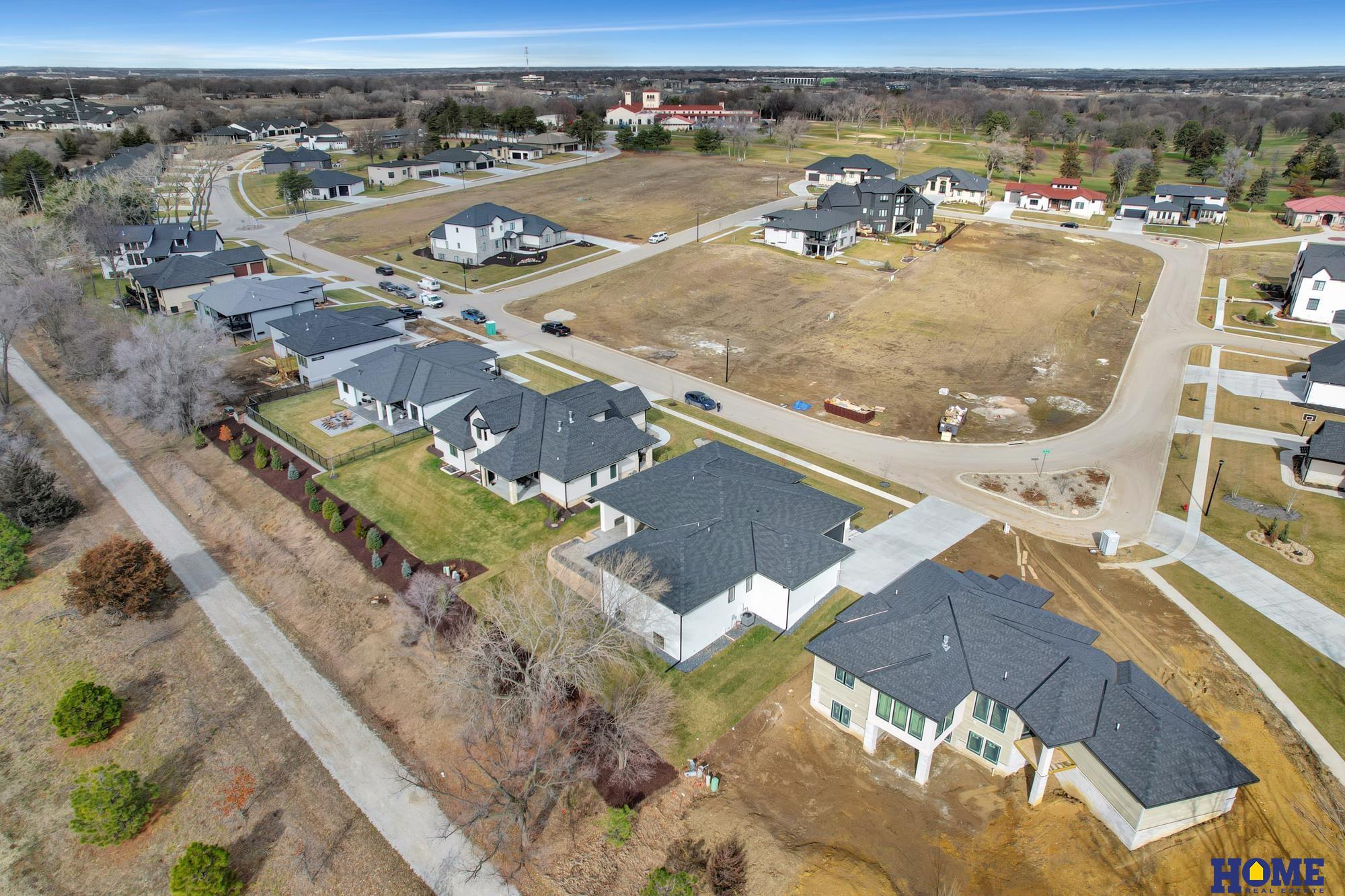 9429 Hillcrest Trail