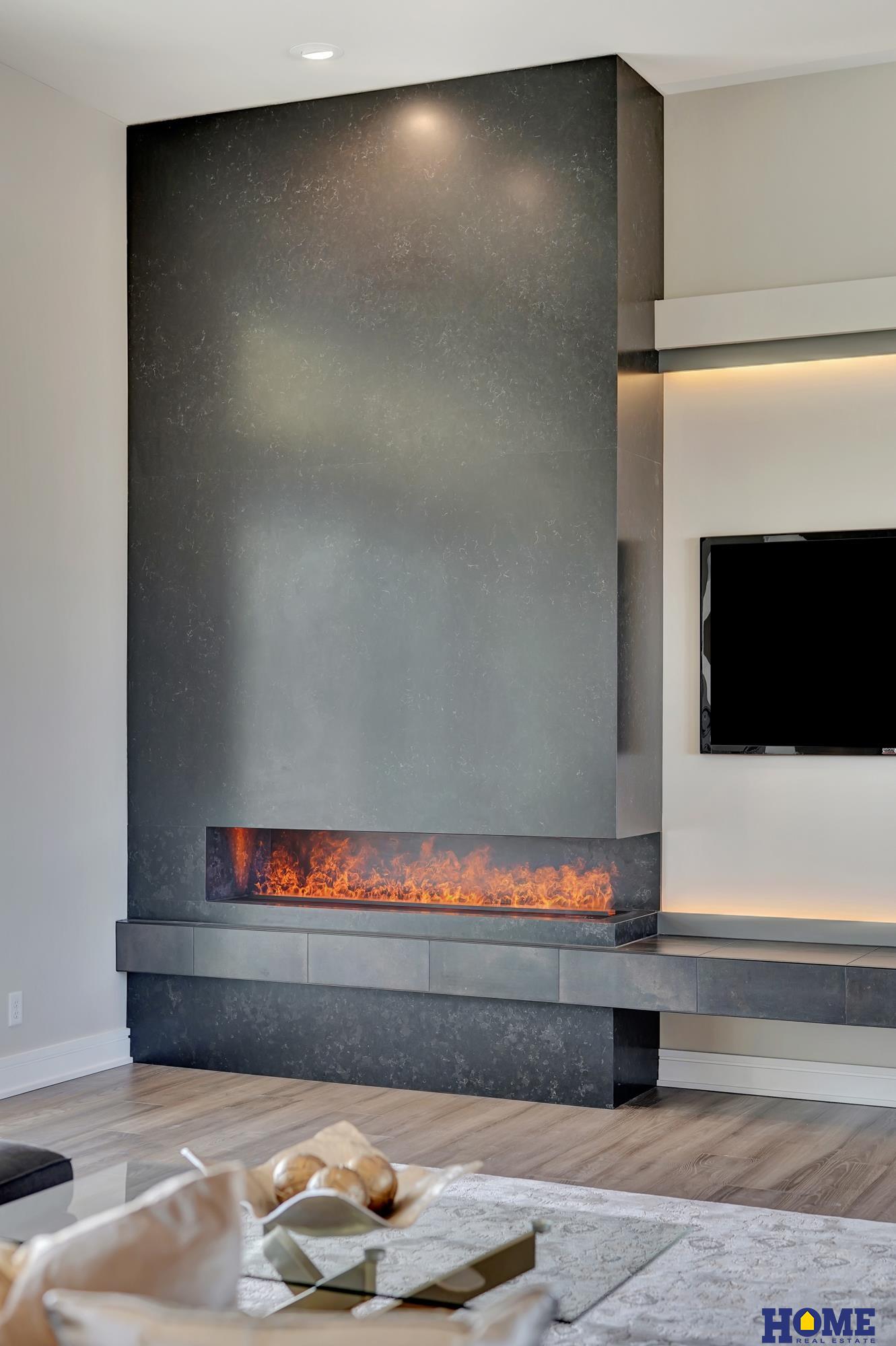 9429 Hillcrest Trail