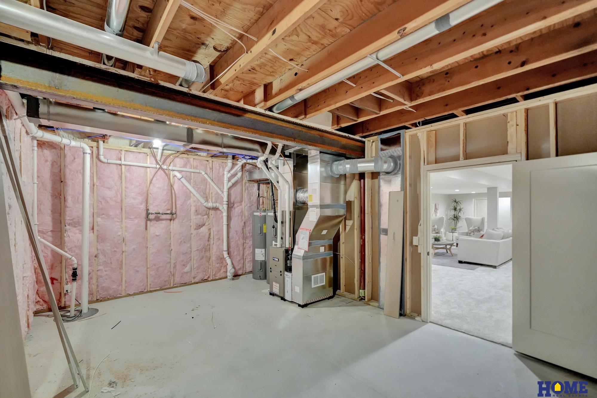 8040 Northshore Drive