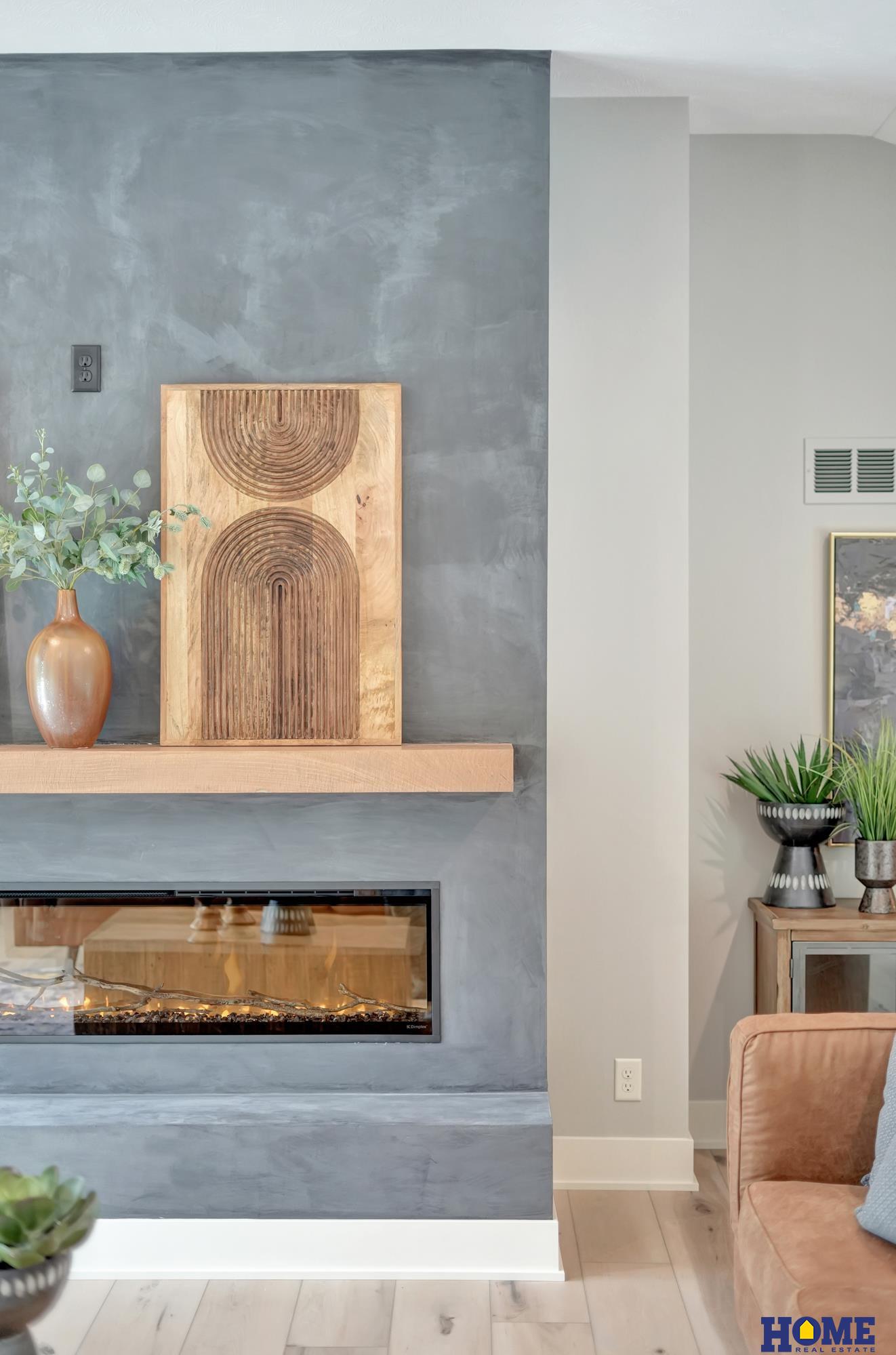 8040 Northshore Drive