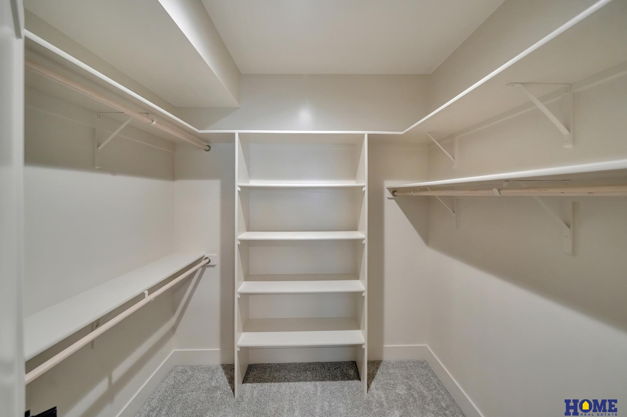 8040 Northshore Drive