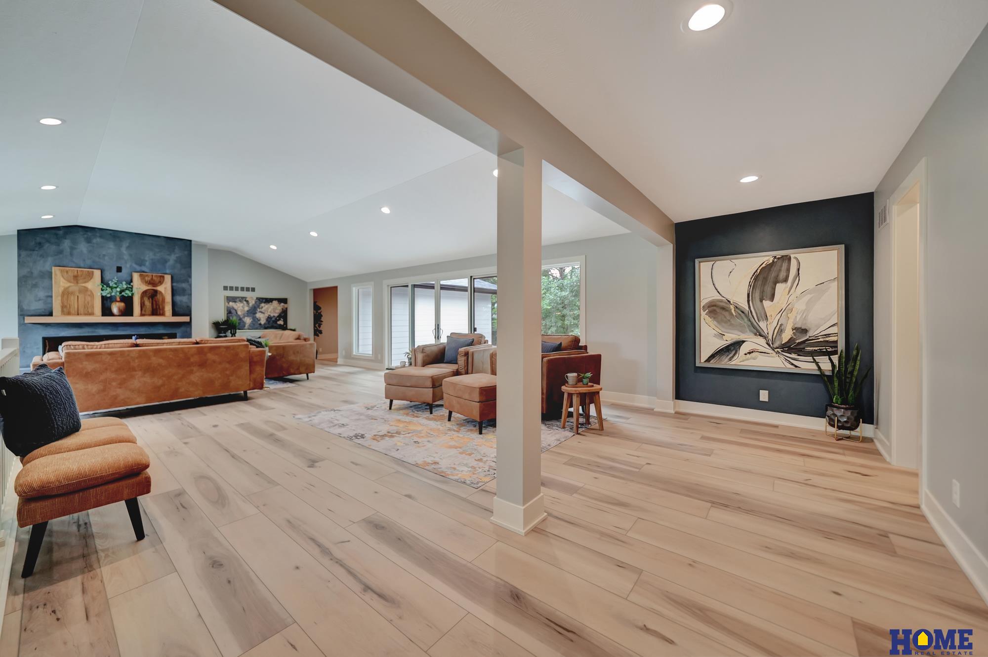 8040 Northshore Drive