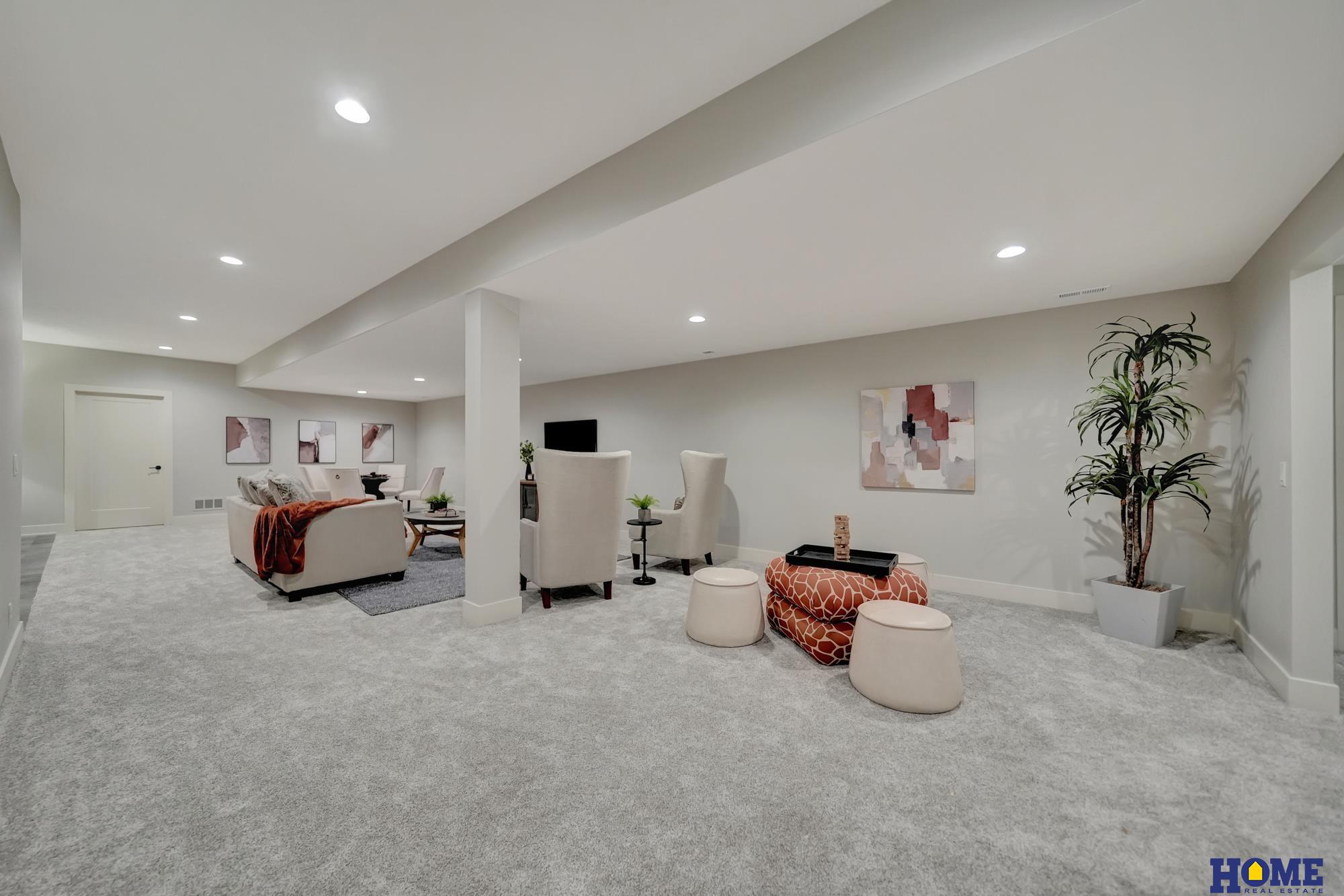 8040 Northshore Drive