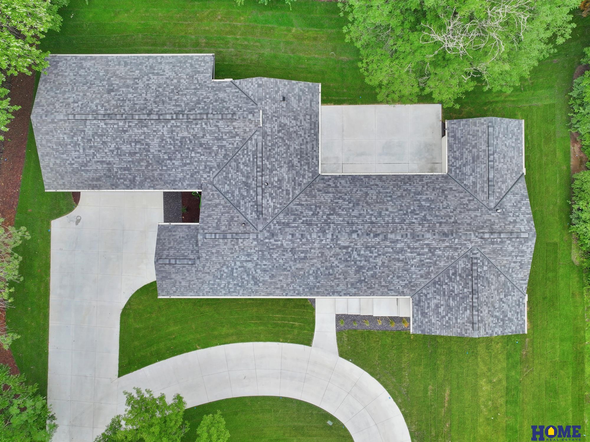 8040 Northshore Drive