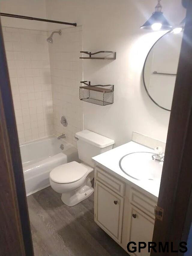 3821 Saint Paul Avenue