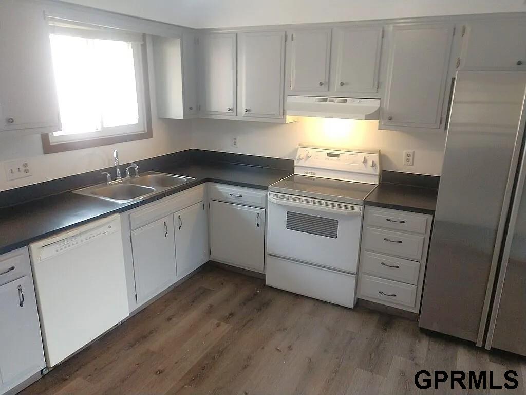 3821 Saint Paul Avenue