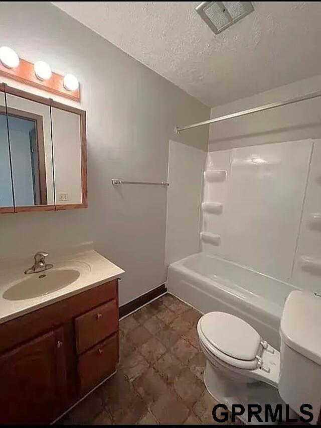 3821 Saint Paul Avenue