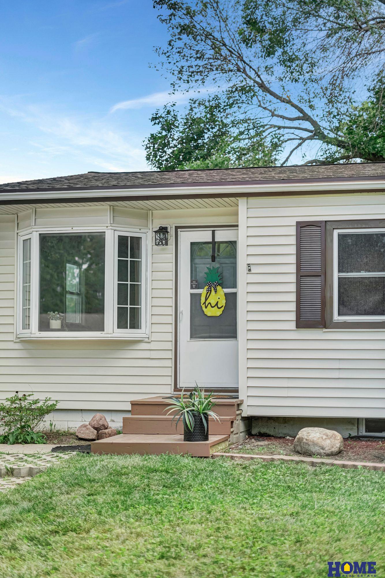 7145 Holdrege Street