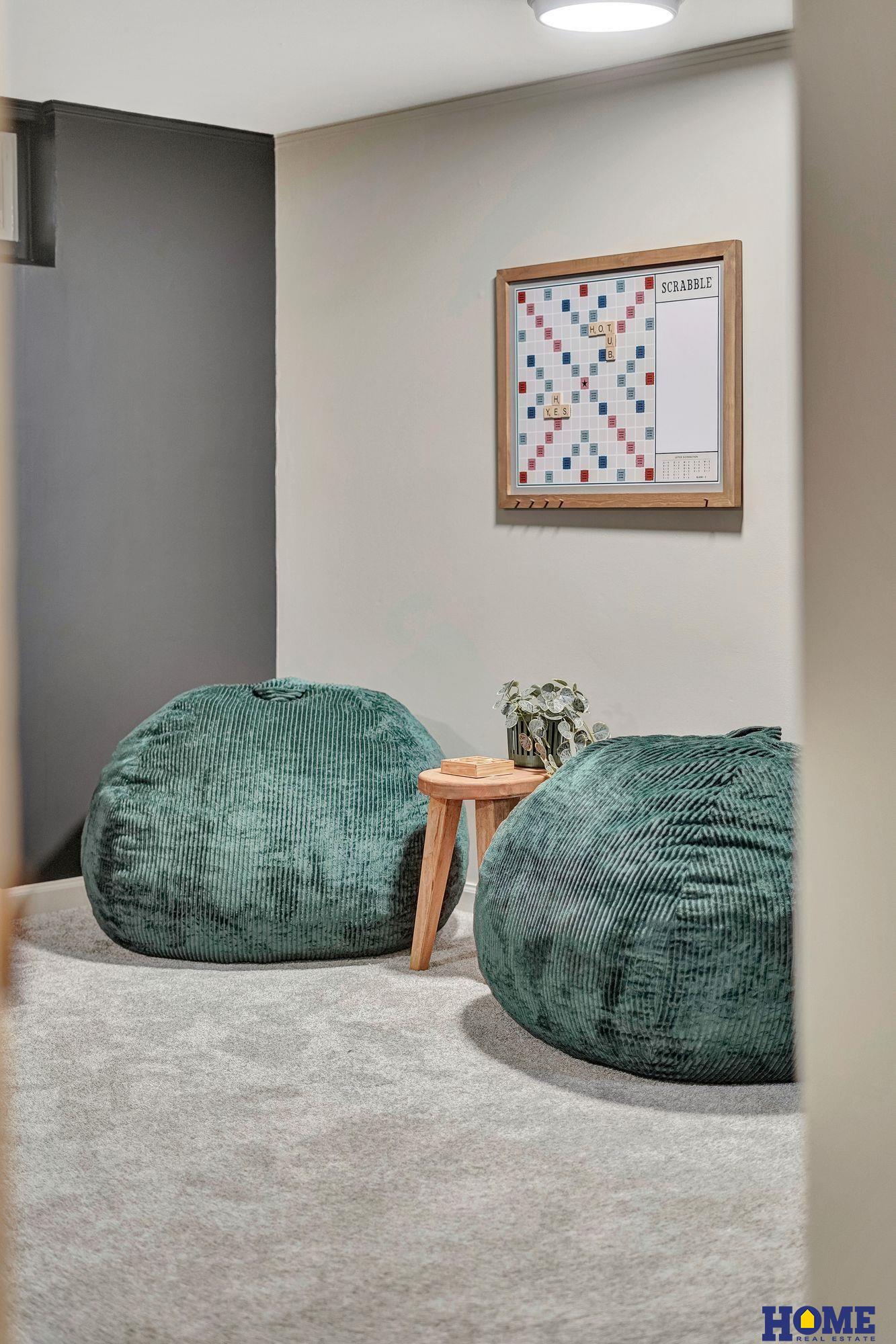 7145 Holdrege Street