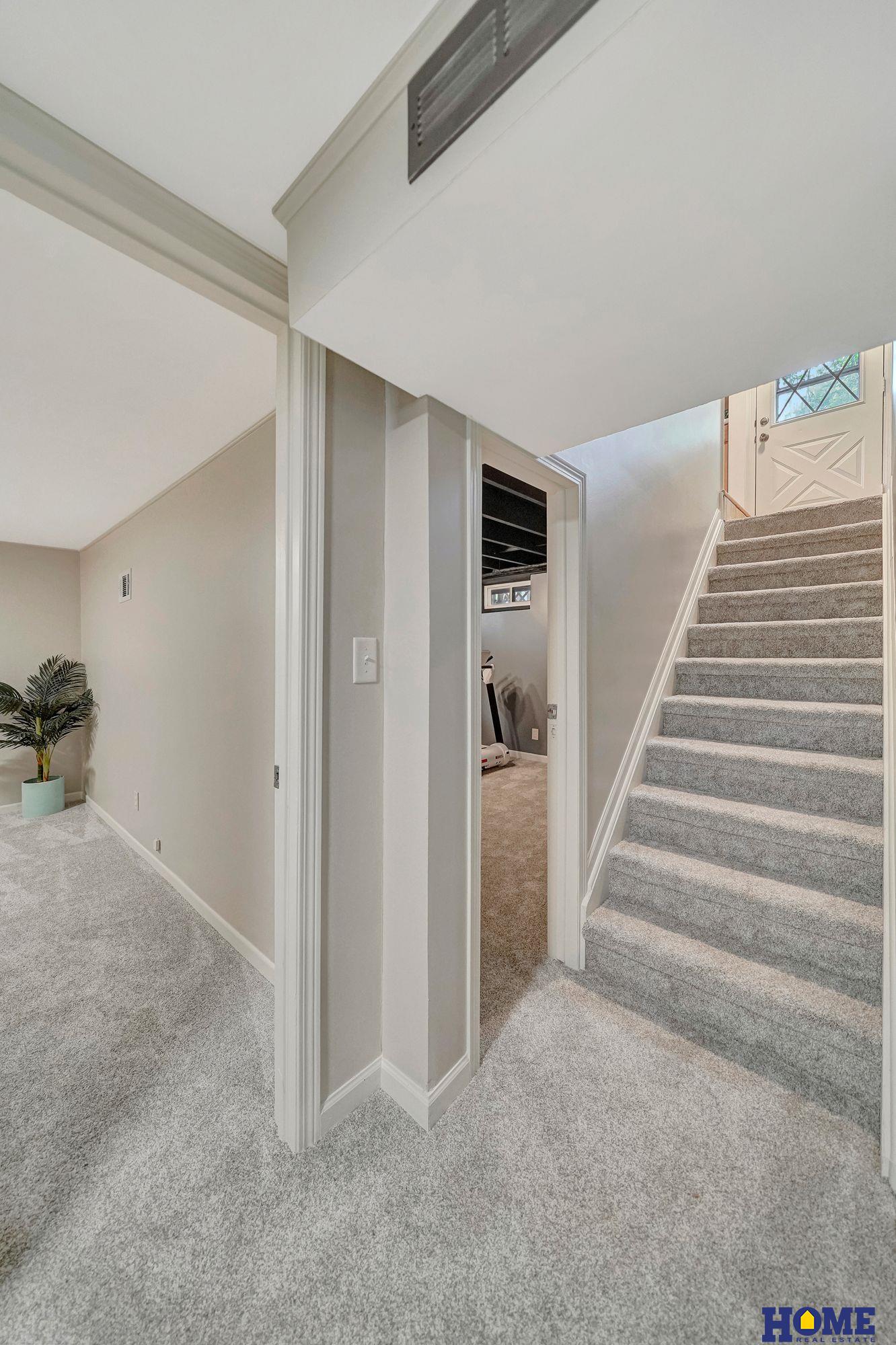 7145 Holdrege Street