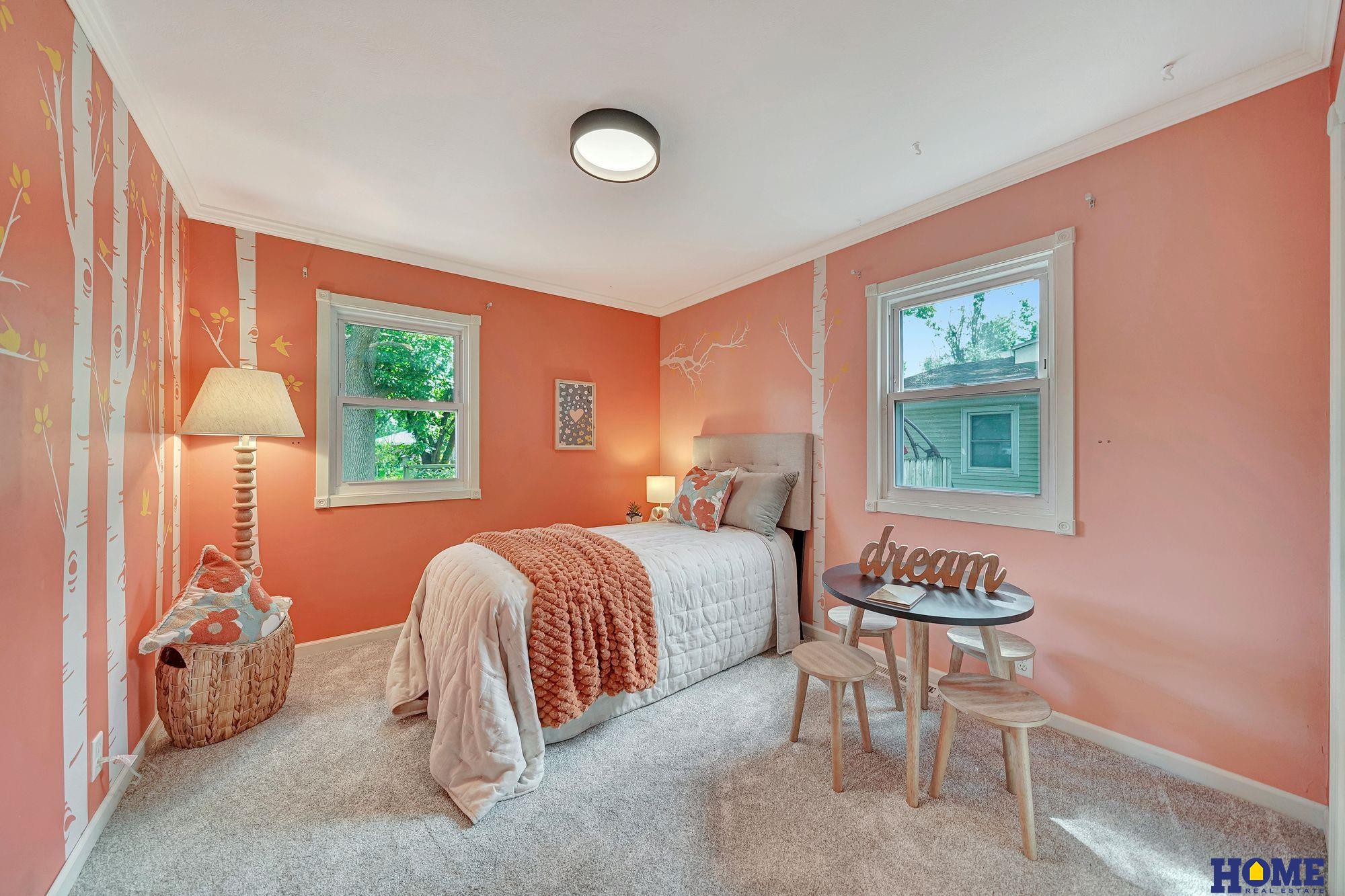 7145 Holdrege Street