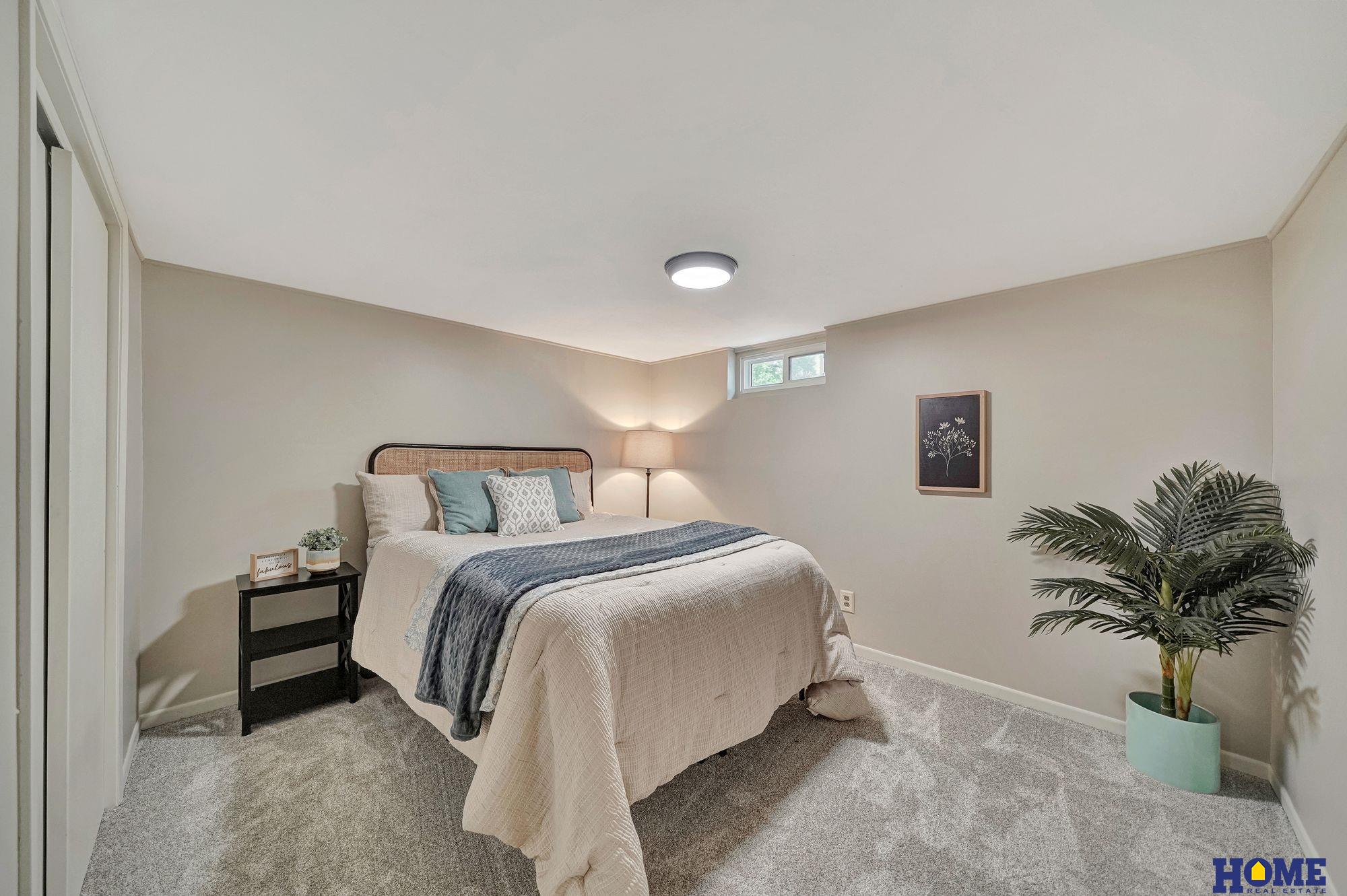 7145 Holdrege Street