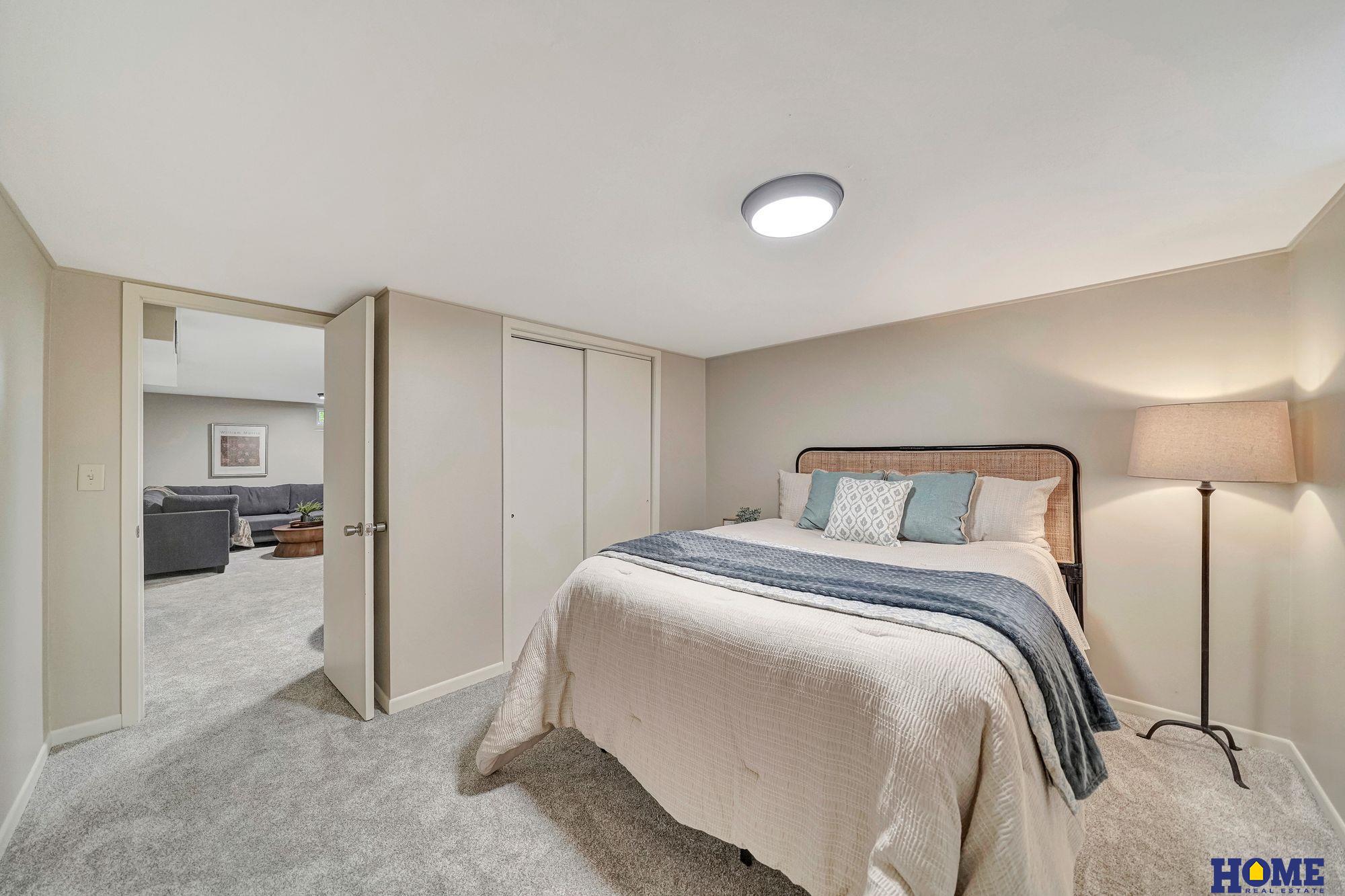 7145 Holdrege Street