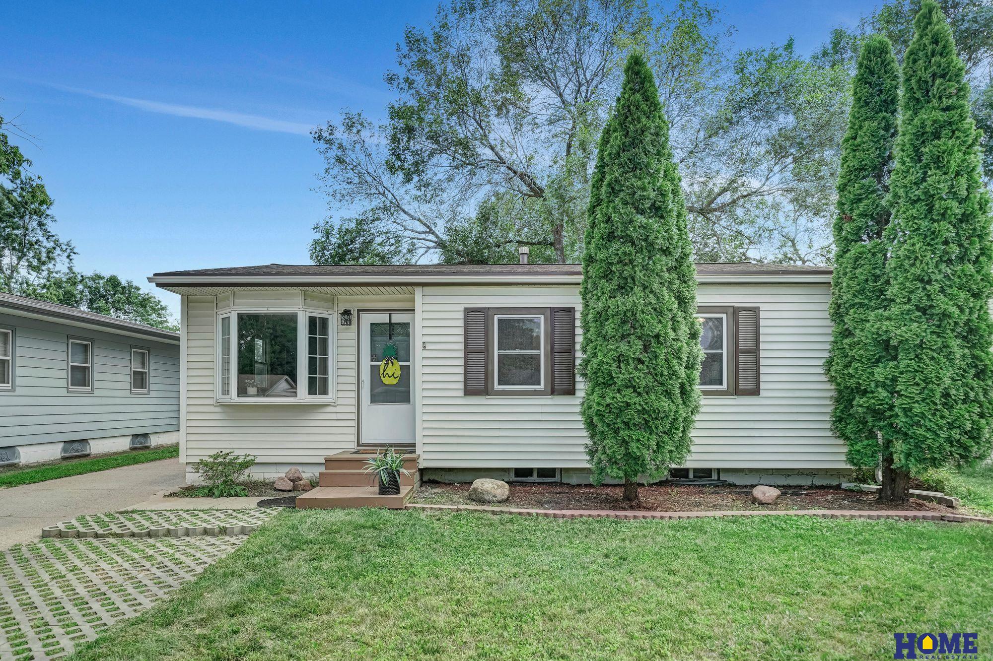 7145 Holdrege Street