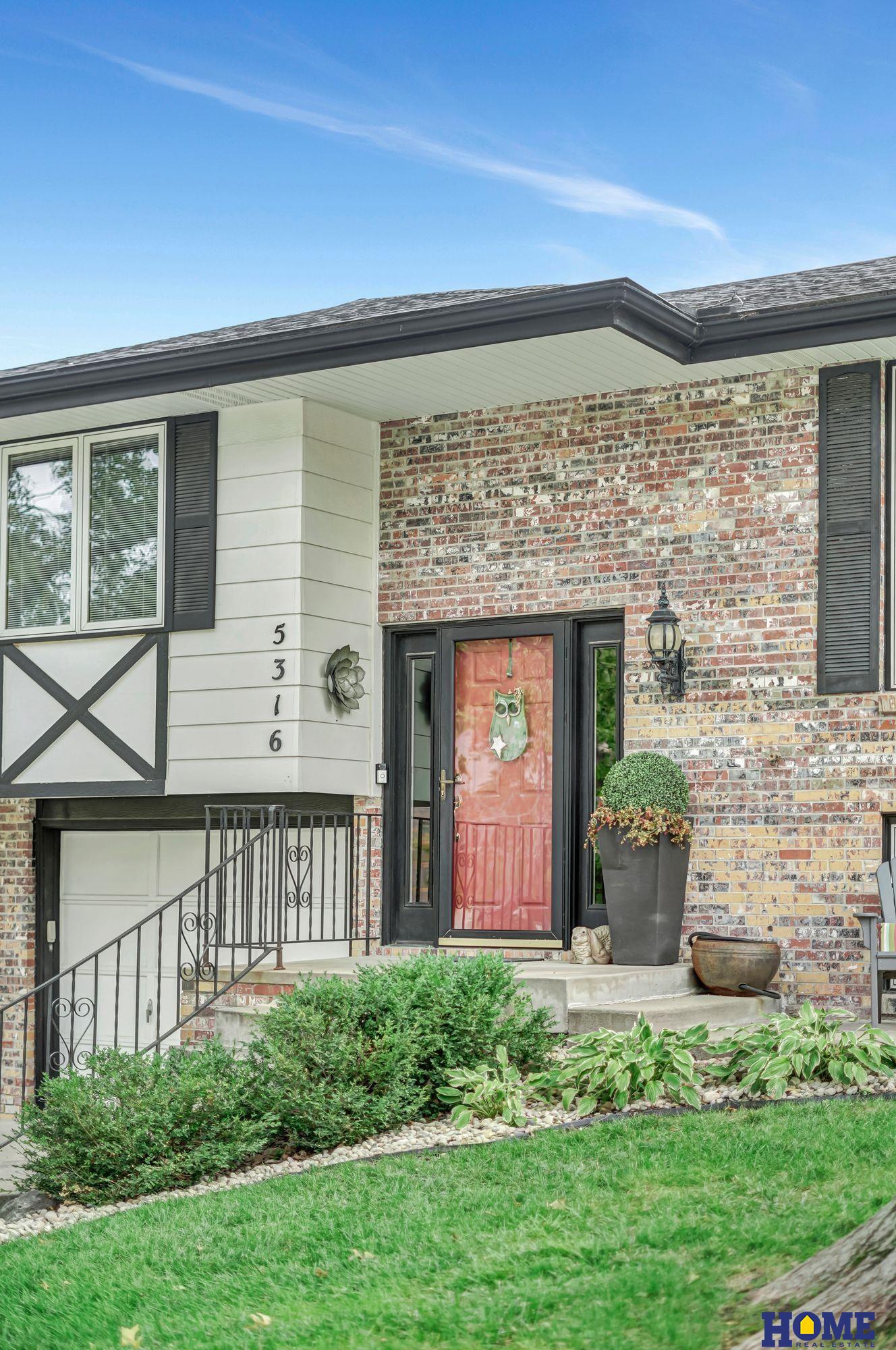 5316 S 65th Street Circle