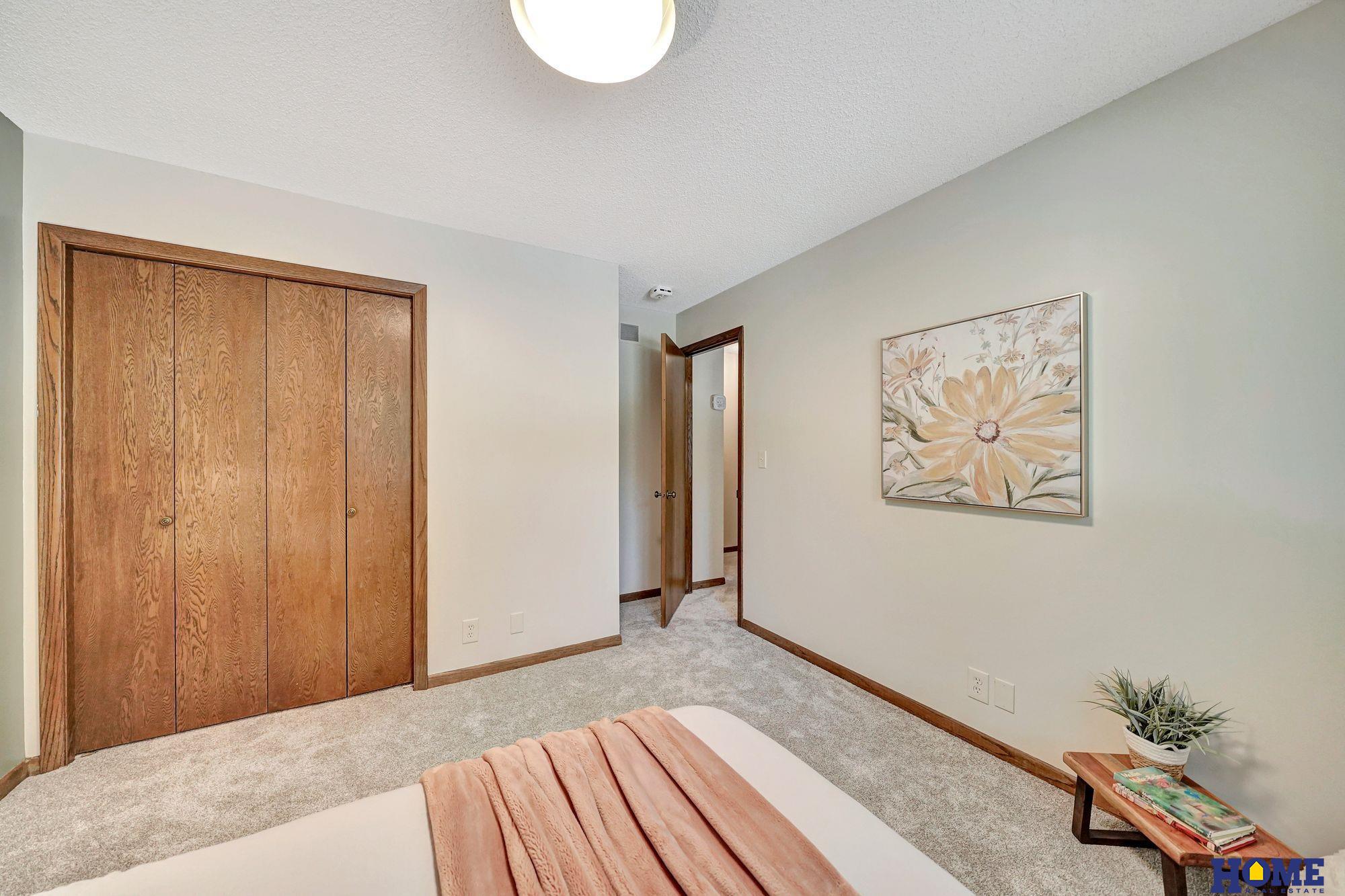 5316 S 65th Street Circle