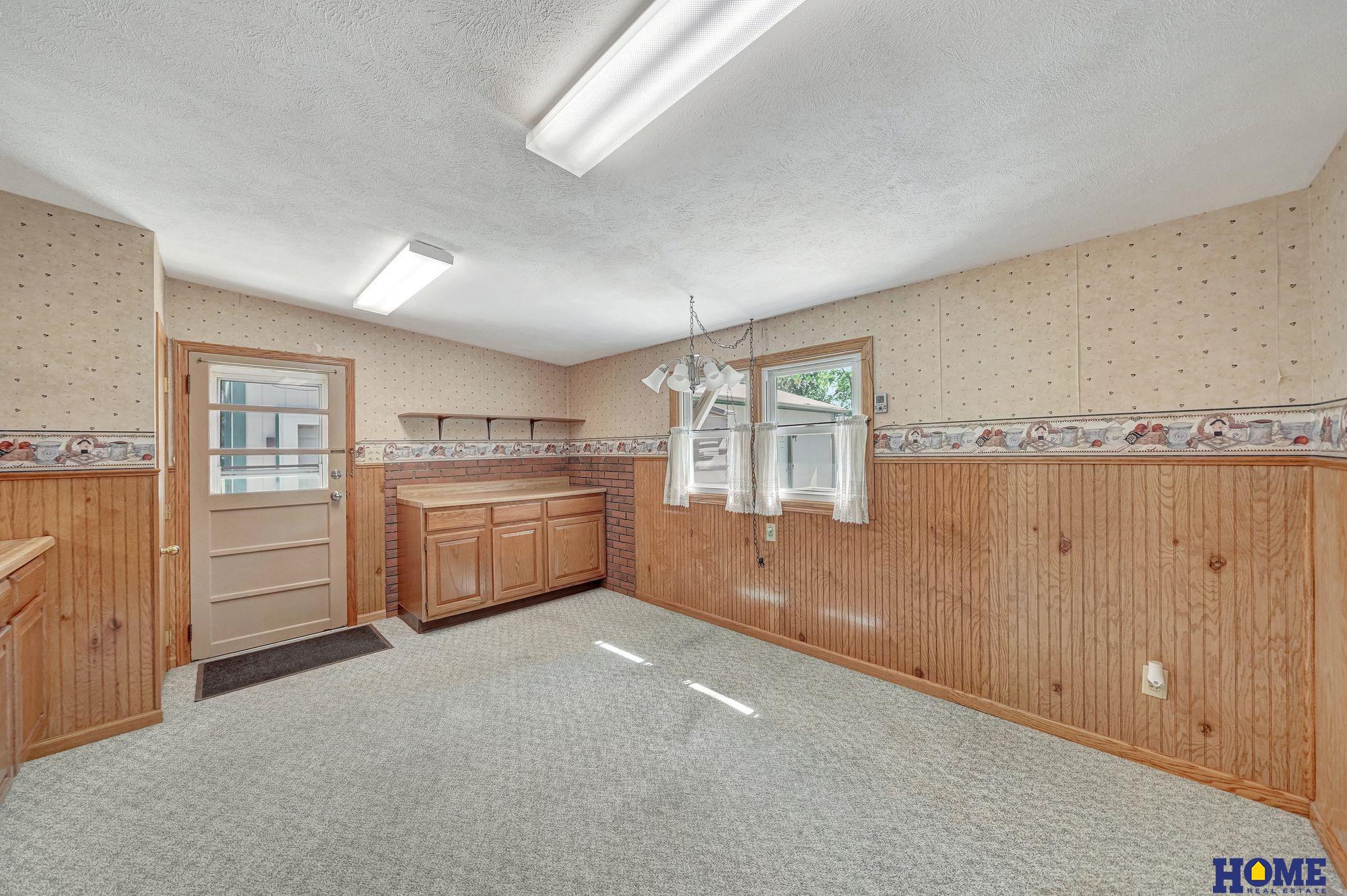 835 W Burnham Street