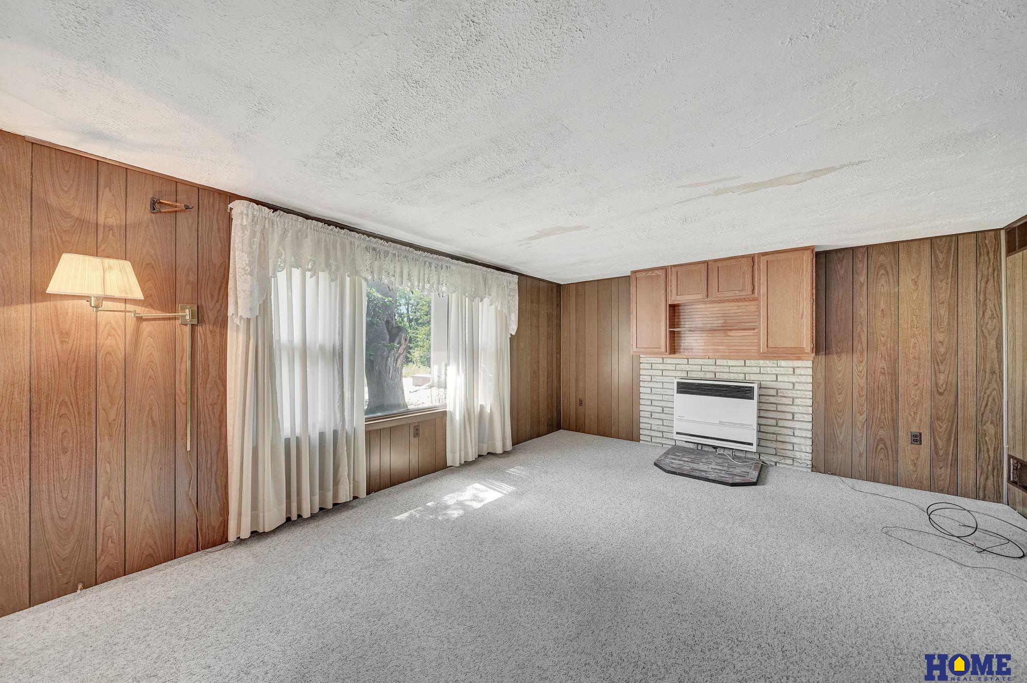 835 W Burnham Street