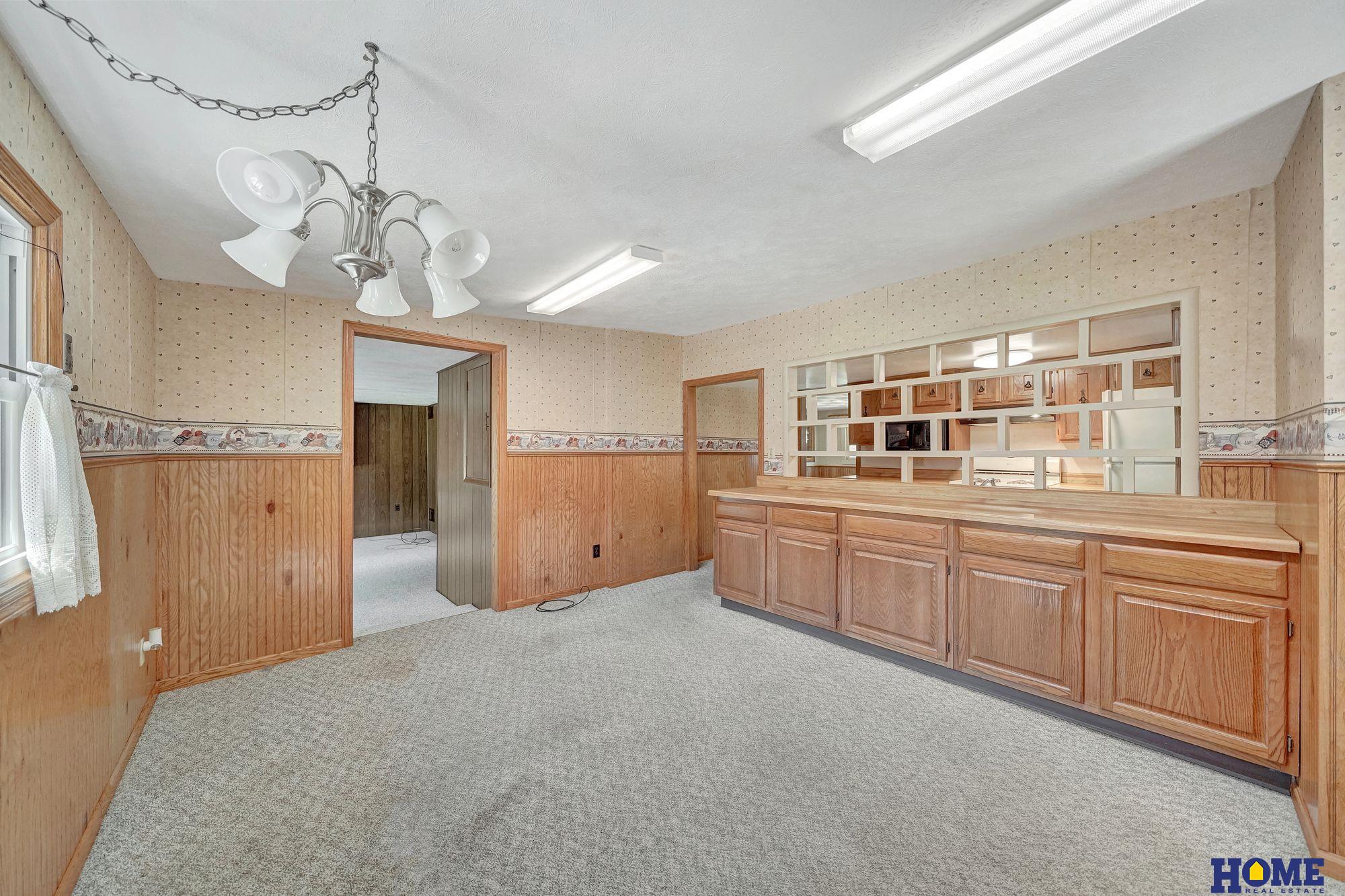 835 W Burnham Street