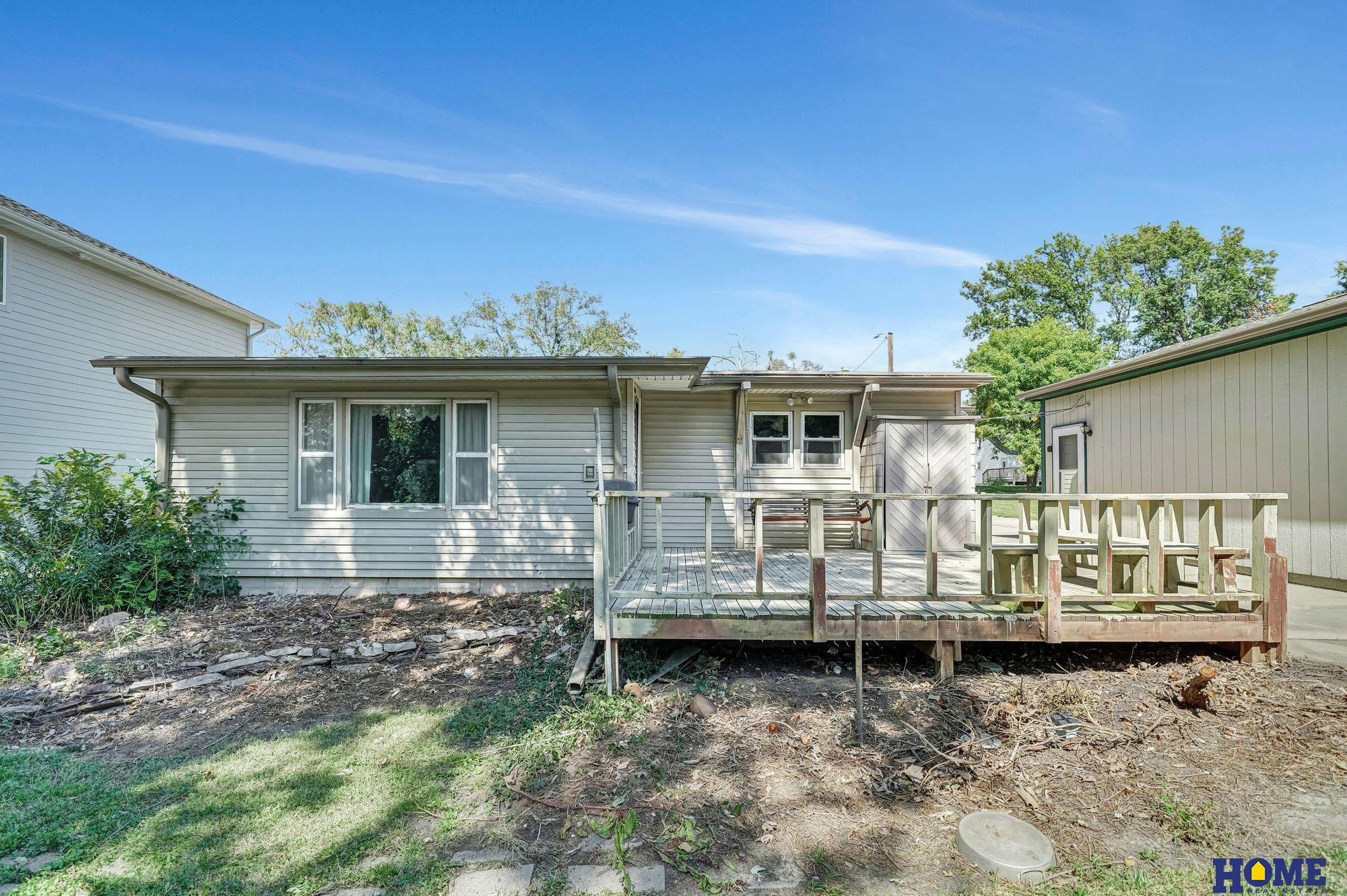 835 W Burnham Street