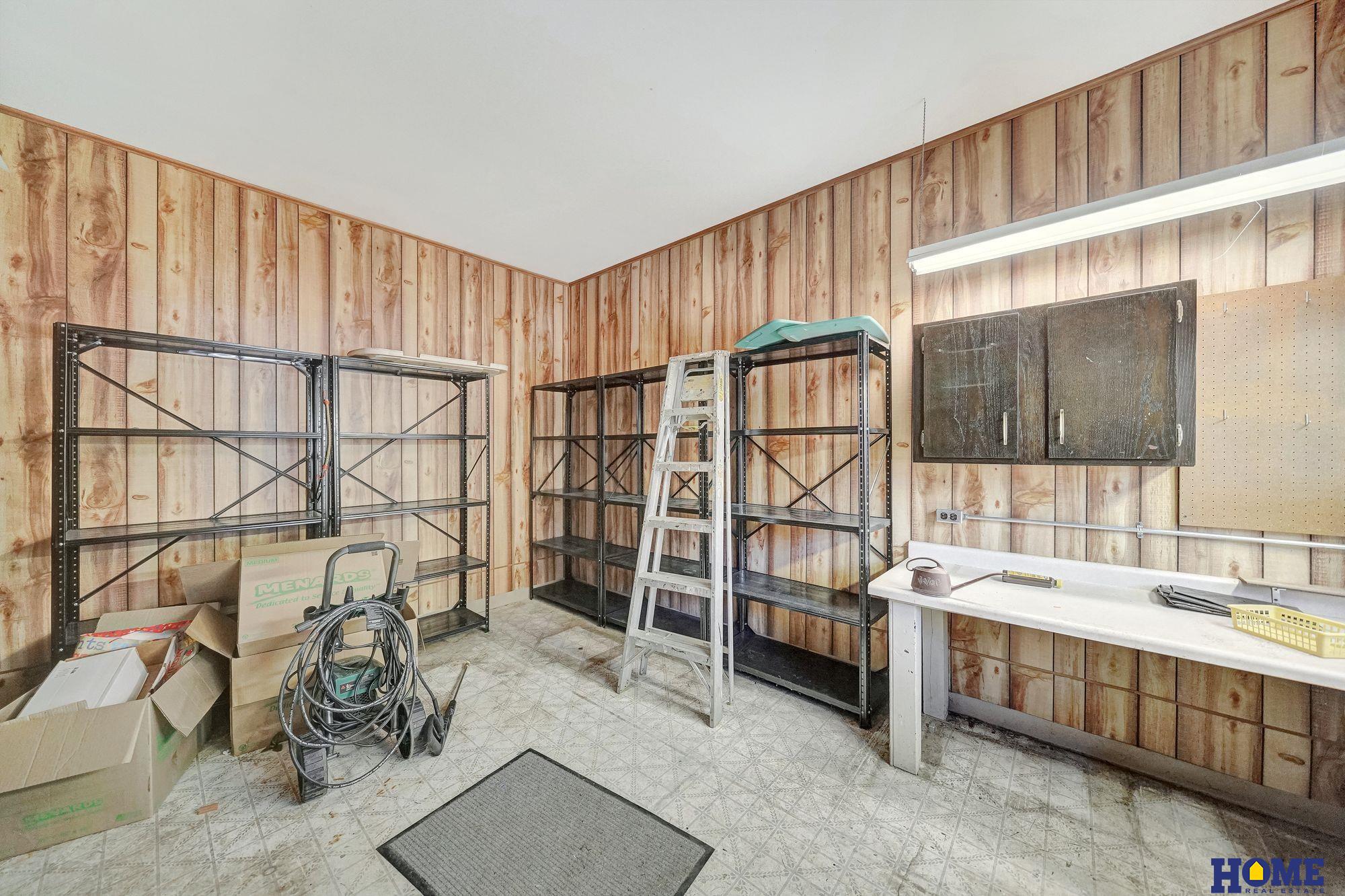 835 W Burnham Street