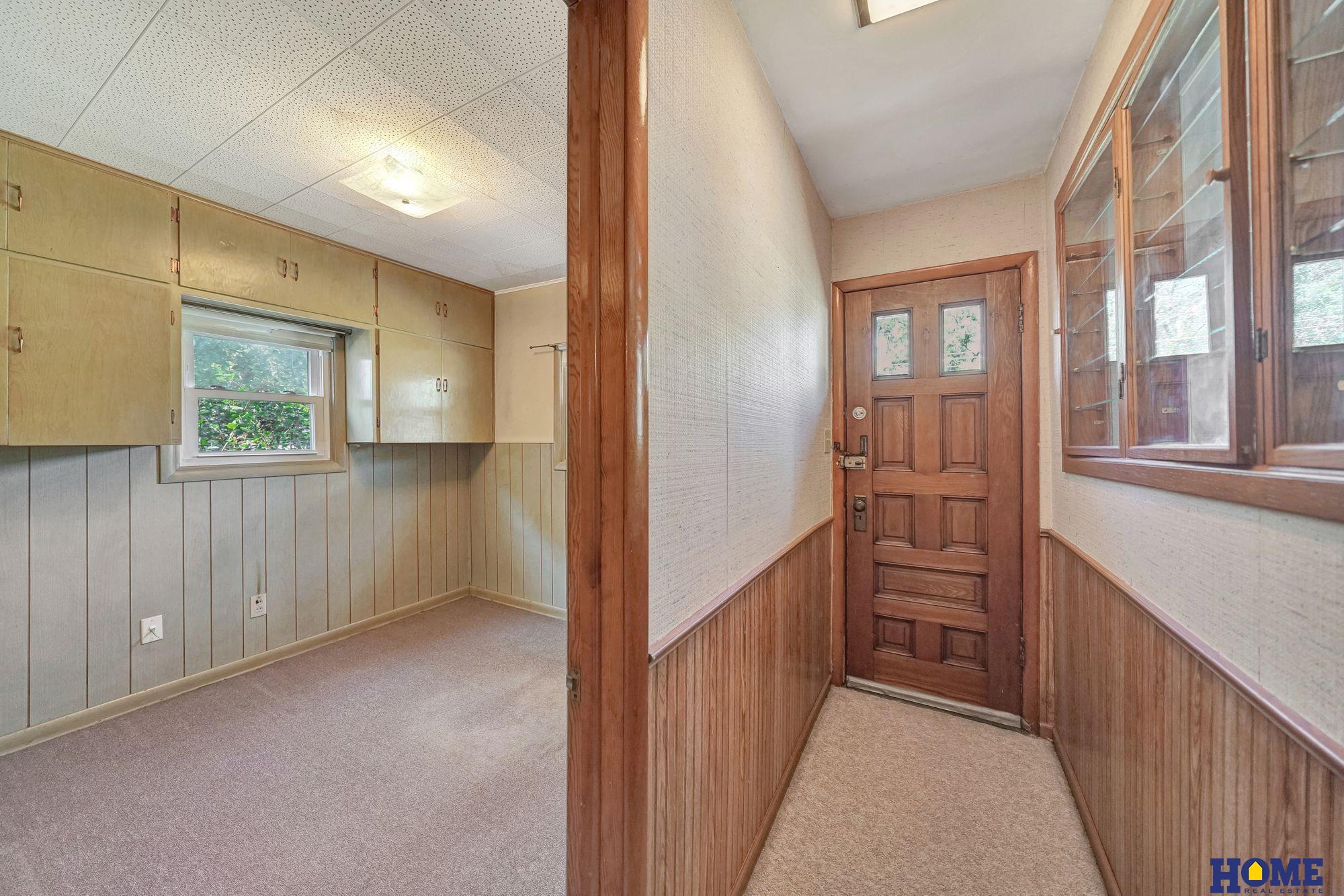 835 W Burnham Street