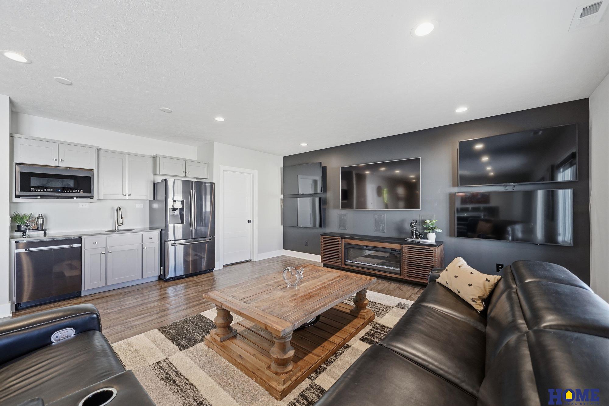 8820 Gold Dust Road