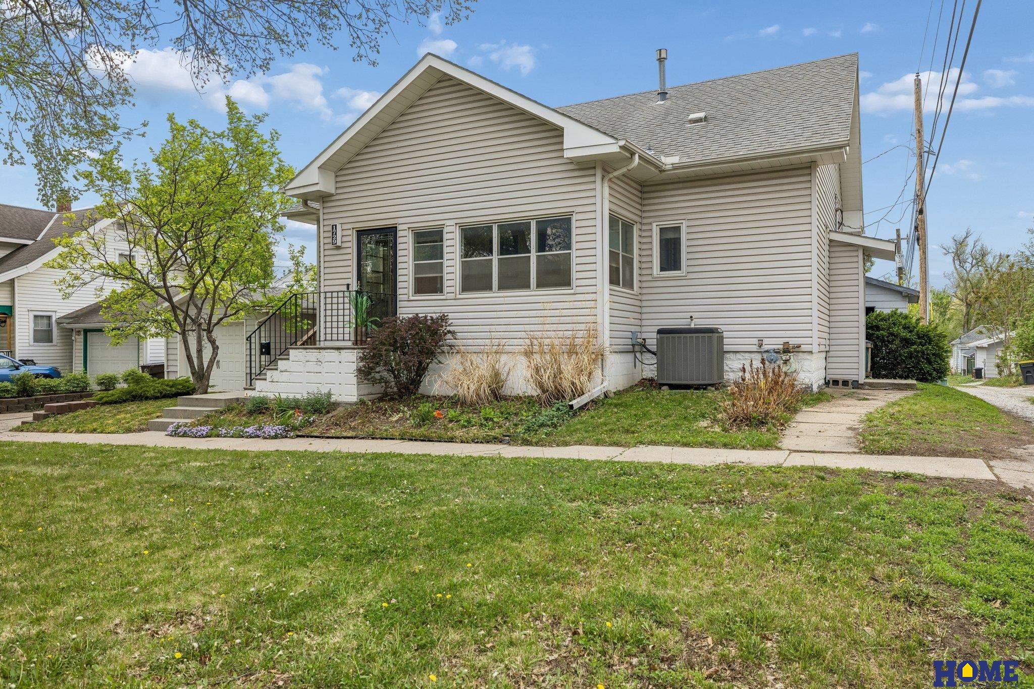 1729 S 9th Street