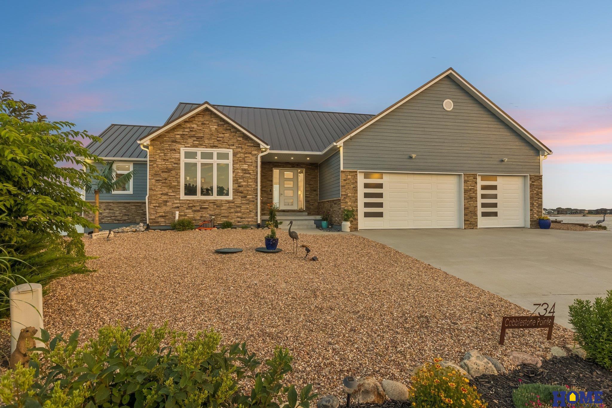 734 Cobblestone Pointe