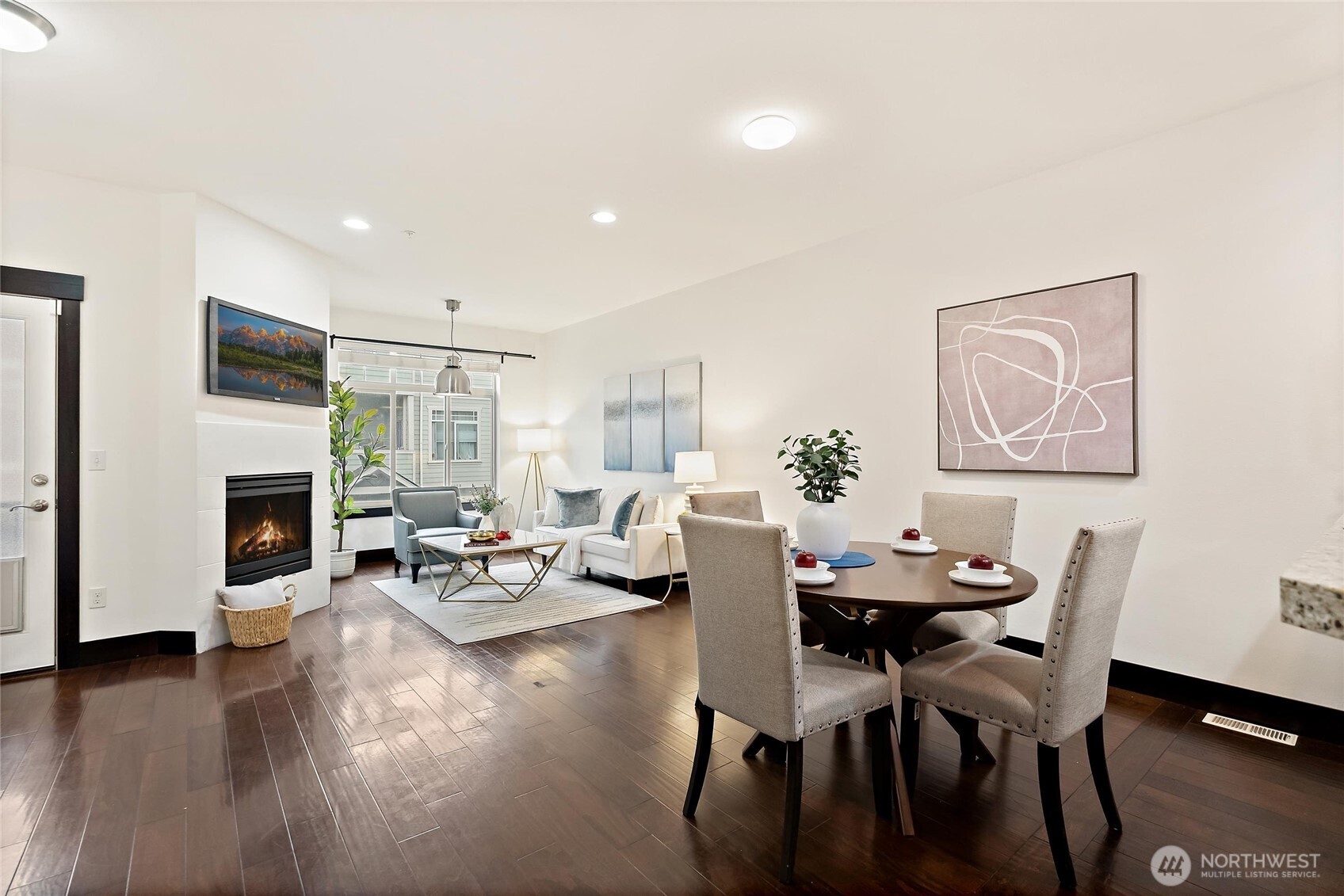 4000 NE 3rd Place Unit: 5