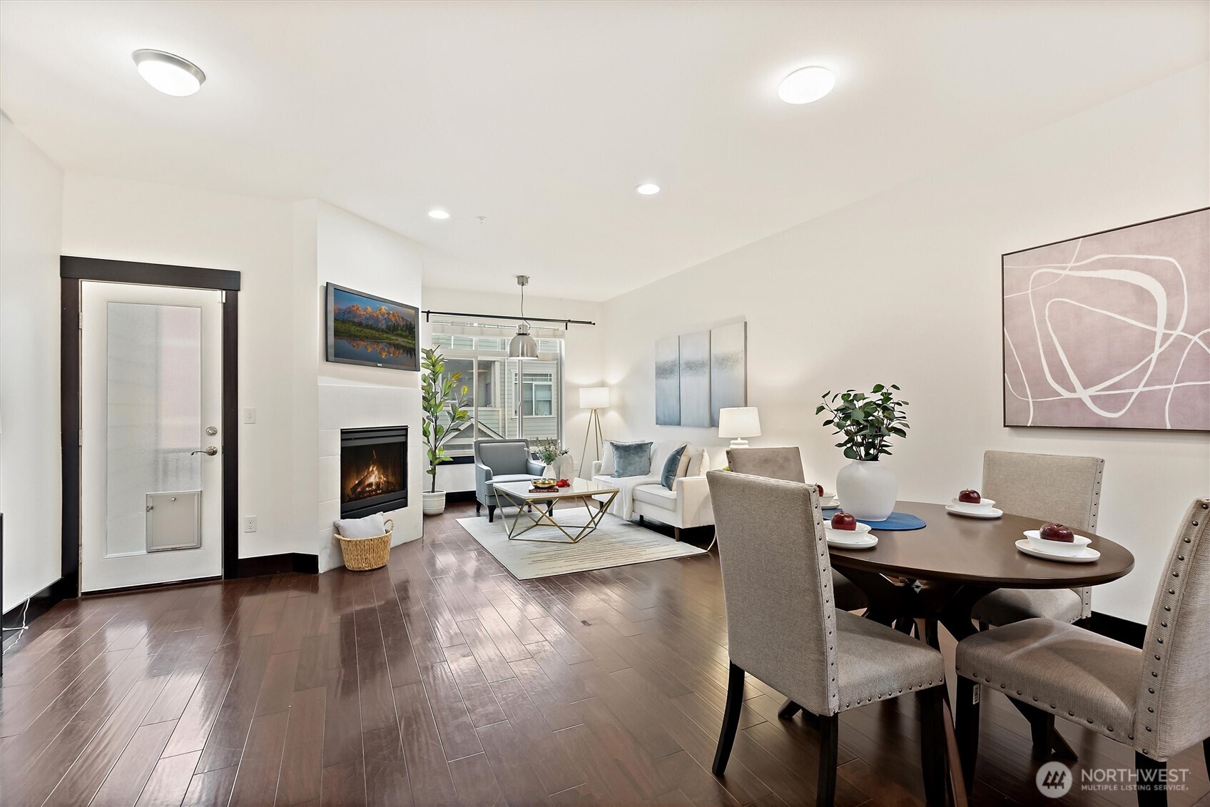 4000 NE 3rd Place Unit: 5