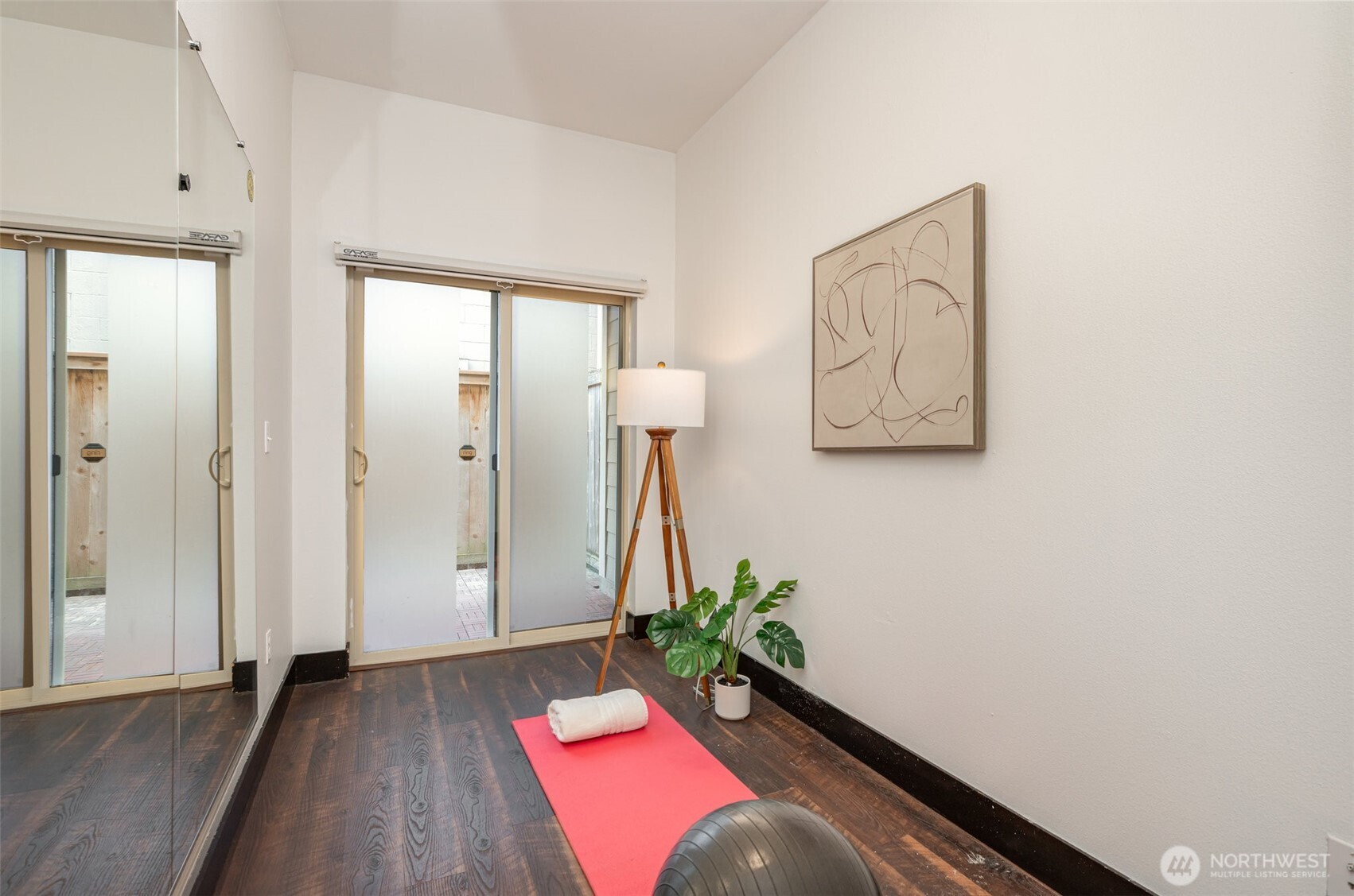 4000 NE 3rd Place Unit: 5