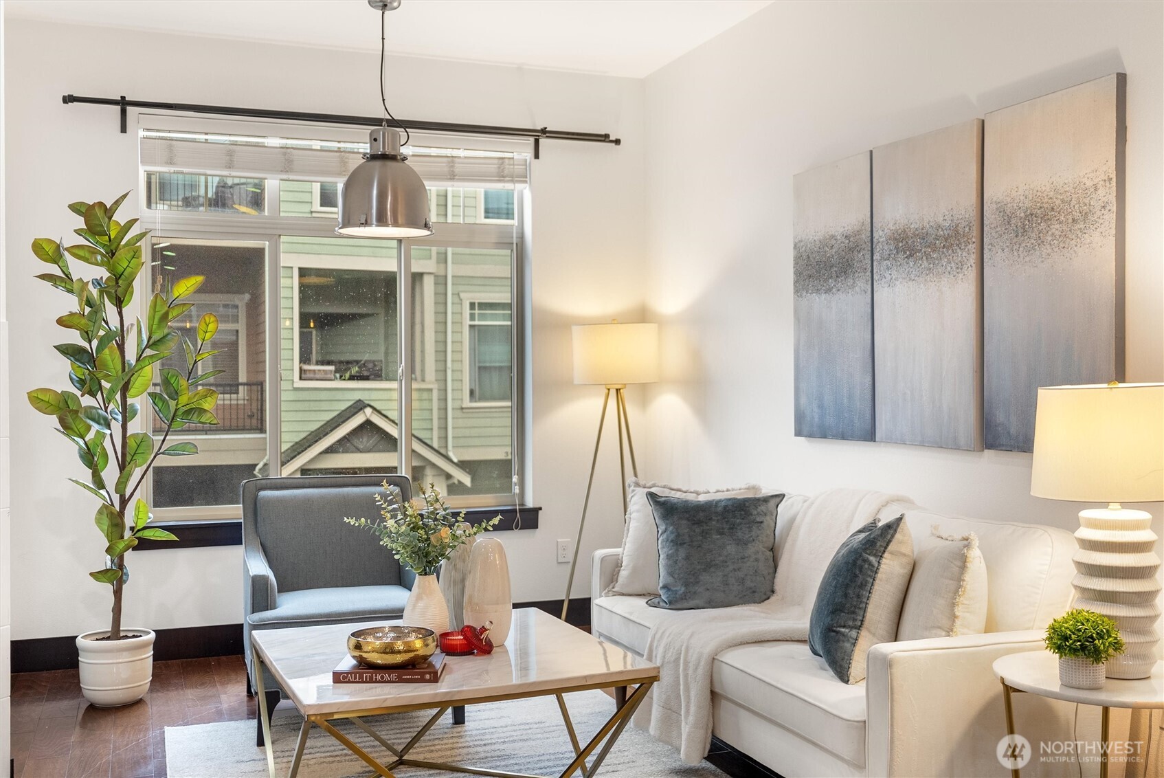 4000 NE 3rd Place Unit: 5