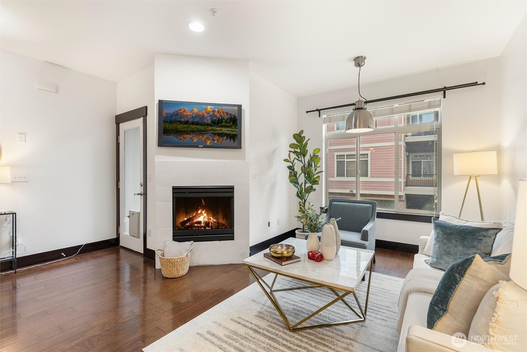 4000 NE 3rd Place Unit: 5