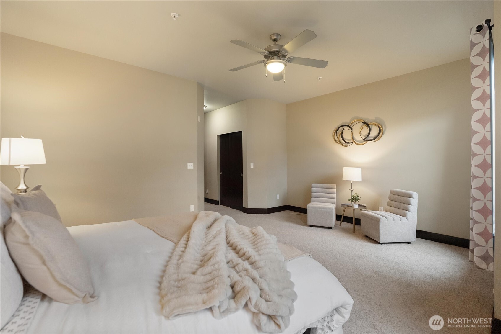 4000 NE 3rd Place Unit: 5