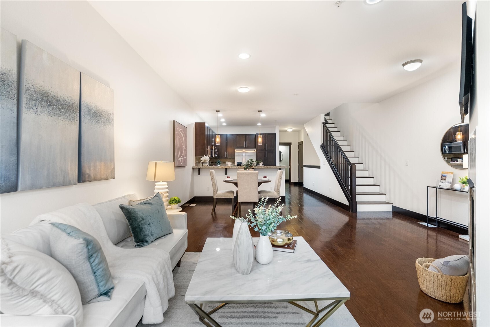 4000 NE 3rd Place Unit: 5