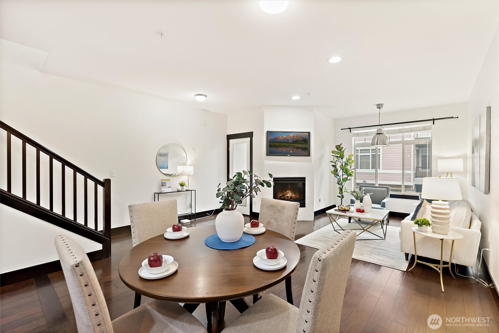 4000 NE 3rd Place Unit: 5