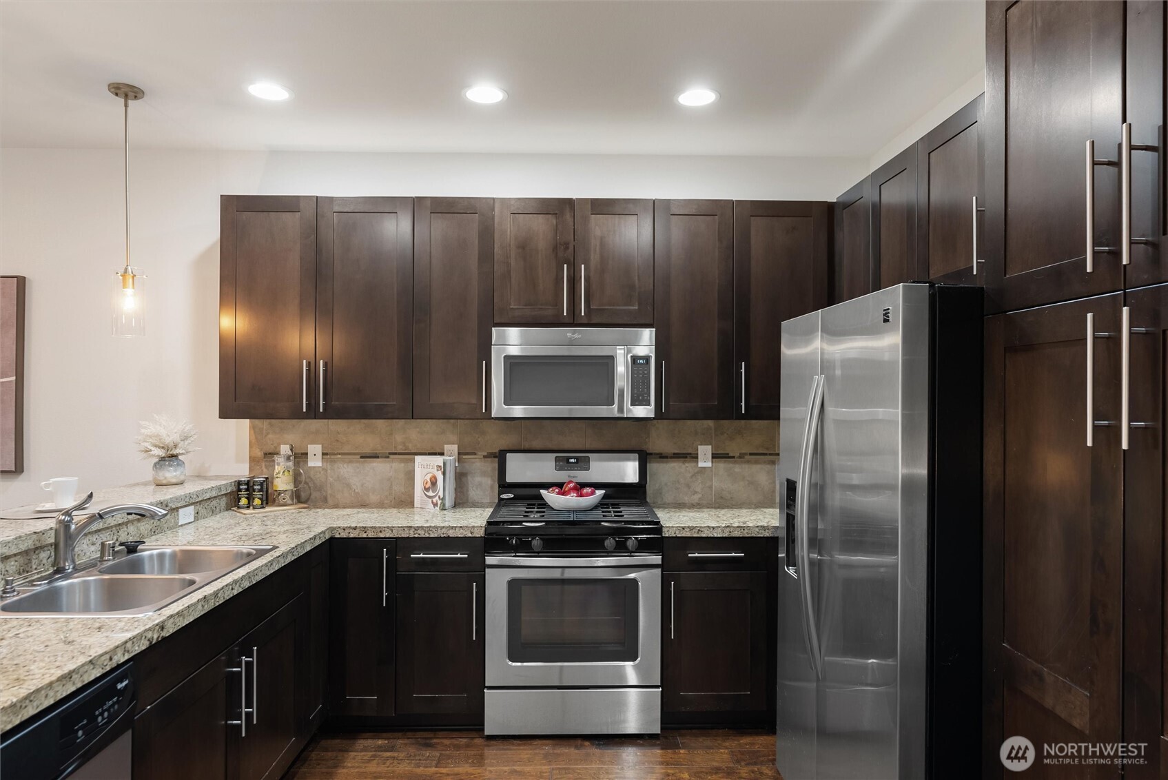 4000 NE 3rd Place Unit: 5