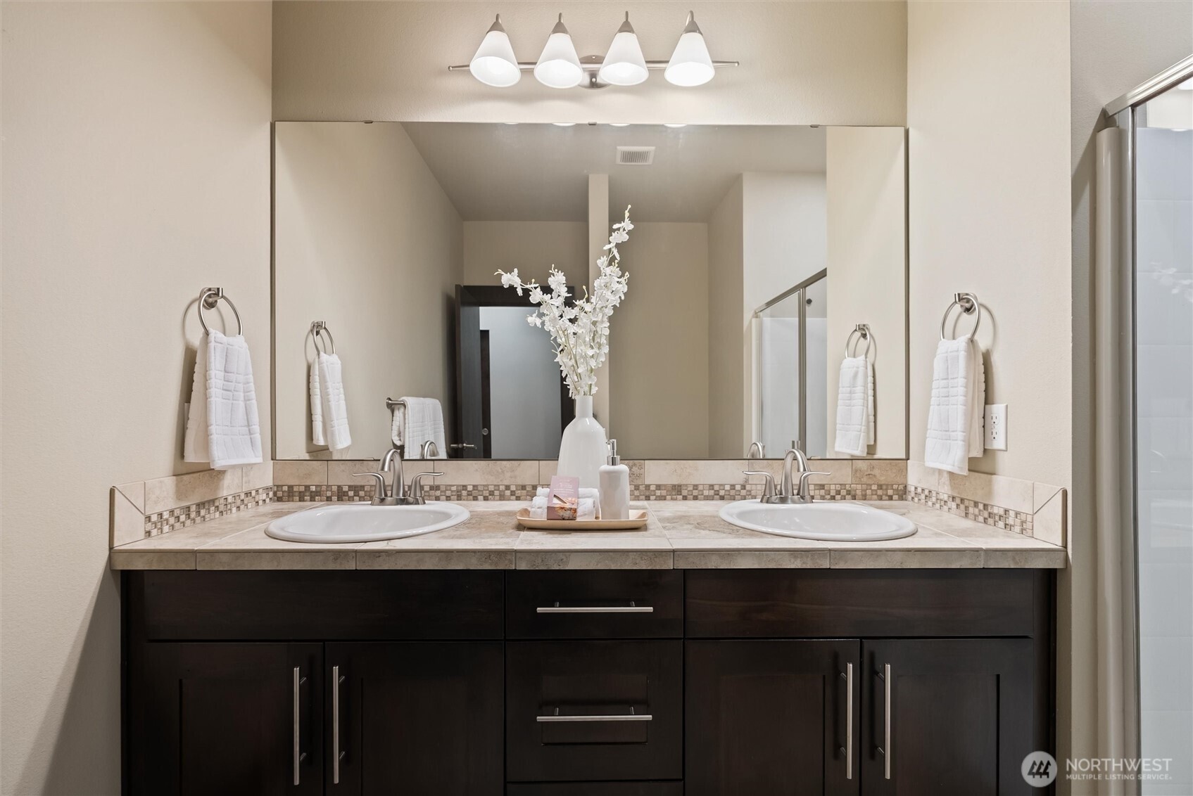 4000 NE 3rd Place Unit: 5