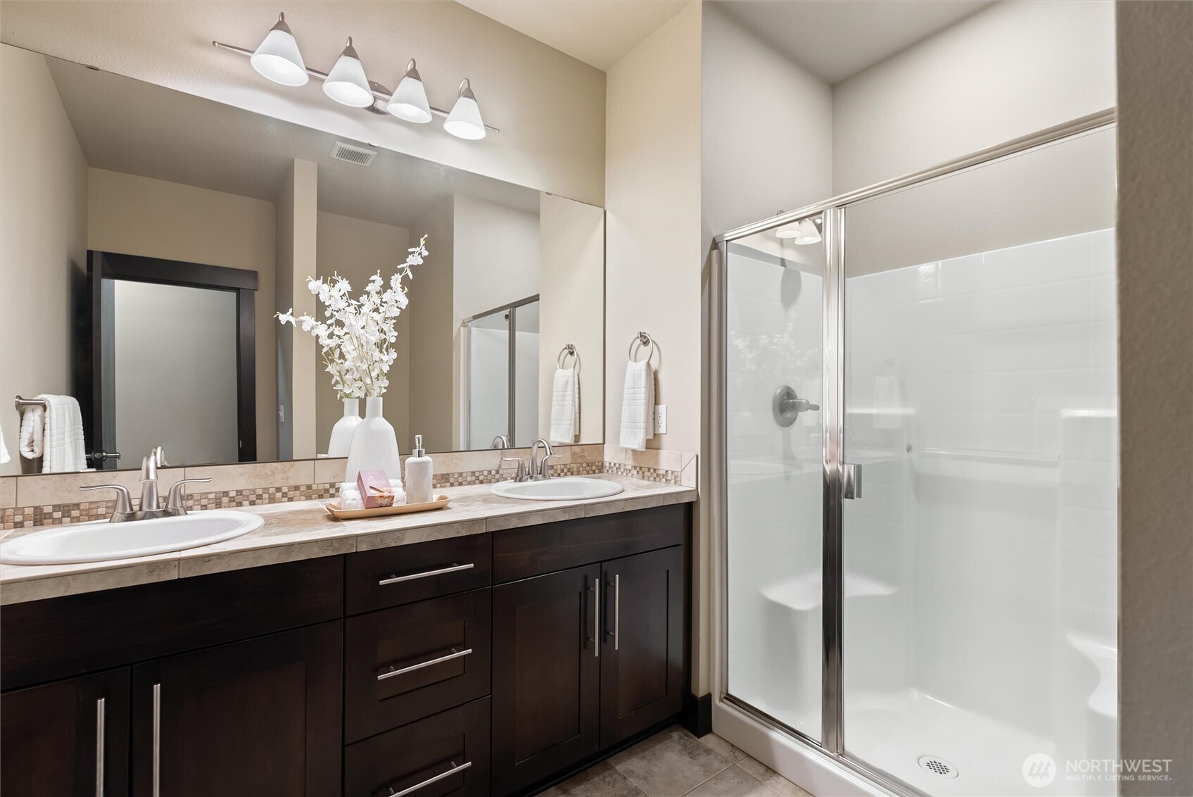 4000 NE 3rd Place Unit: 5