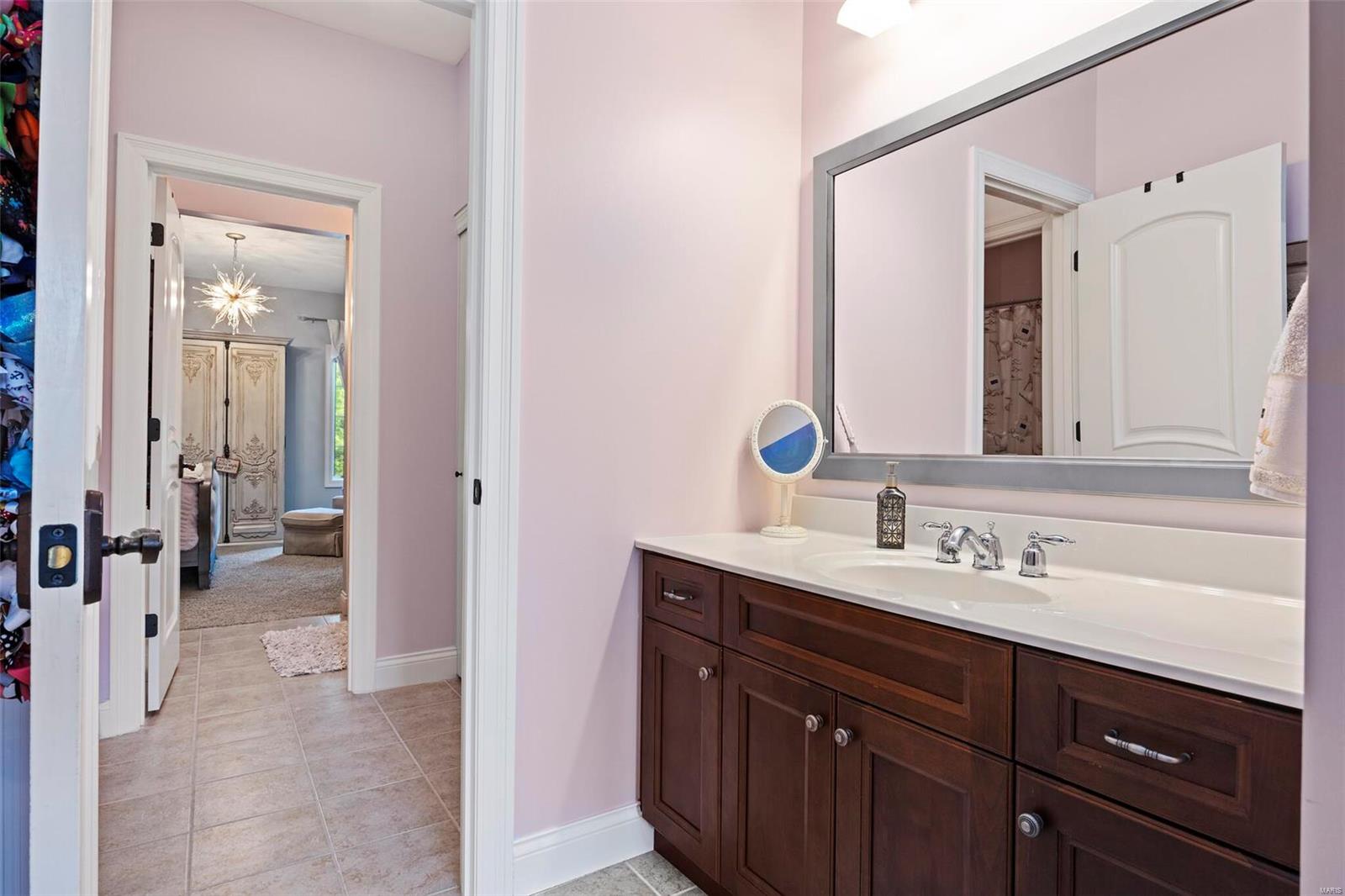 18042 Homestead Manor Drive